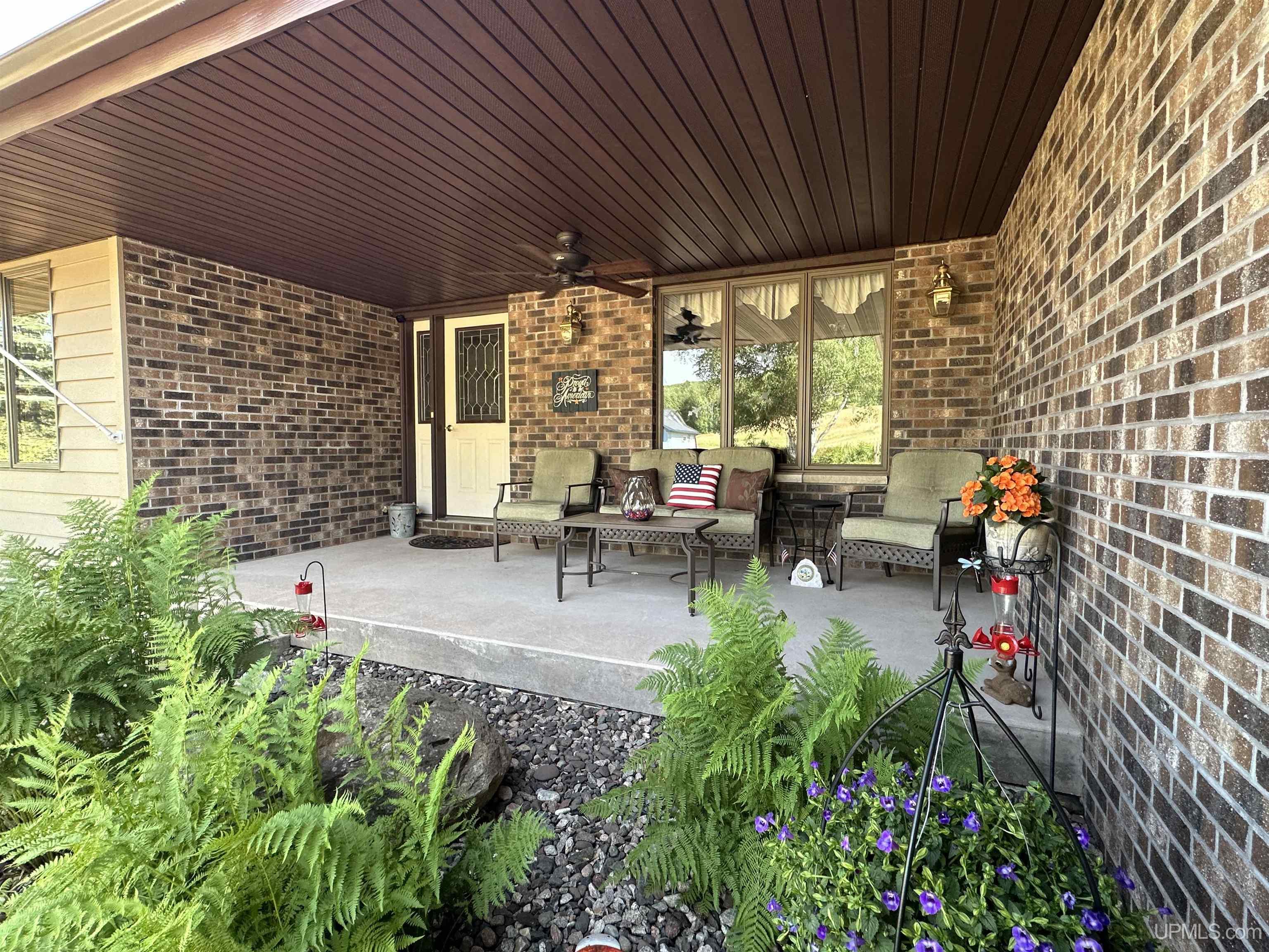 main property photo 89