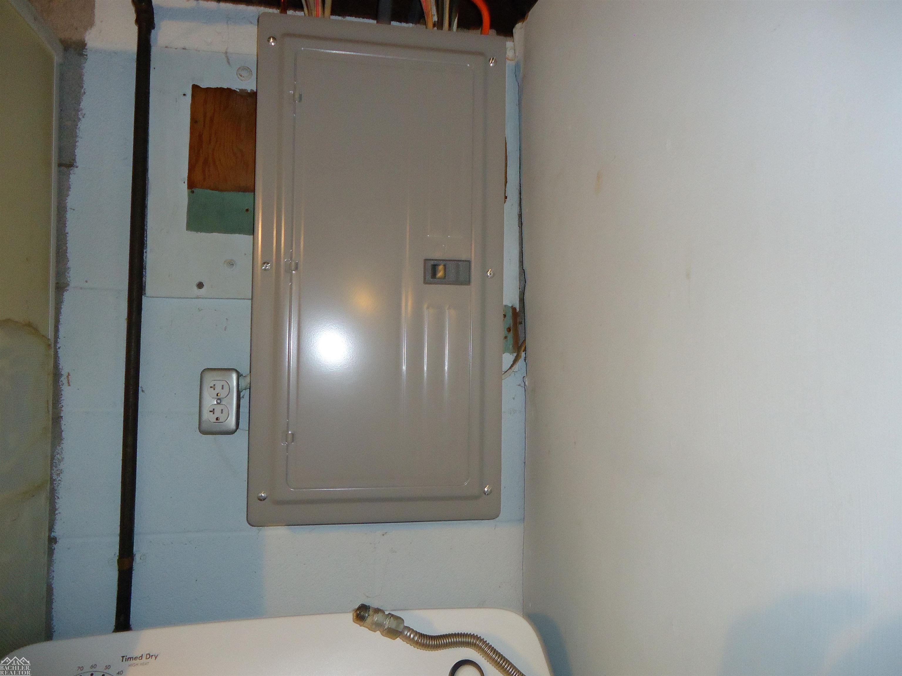main property photo 30