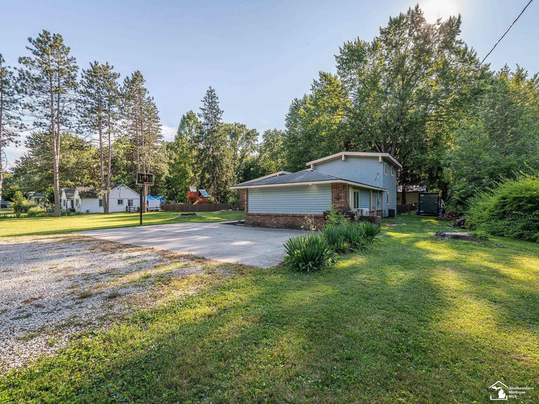 main property photo 42