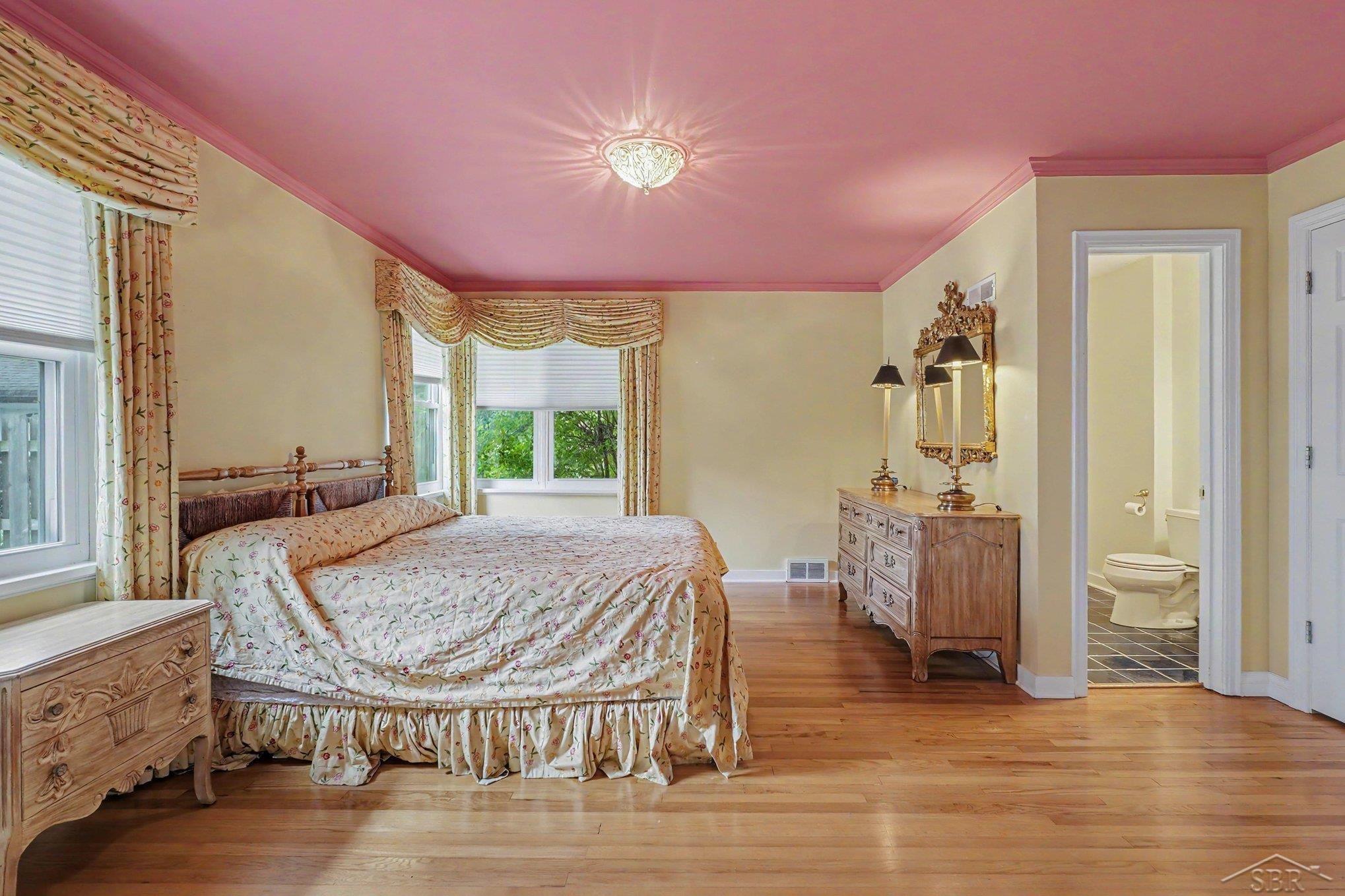 main property photo 23