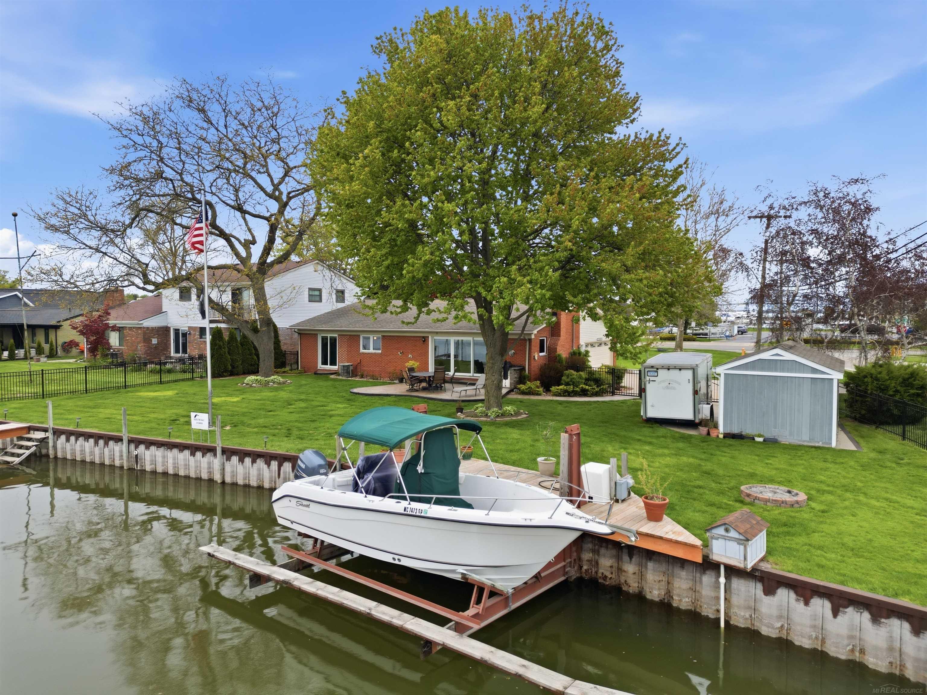 main property photo 39