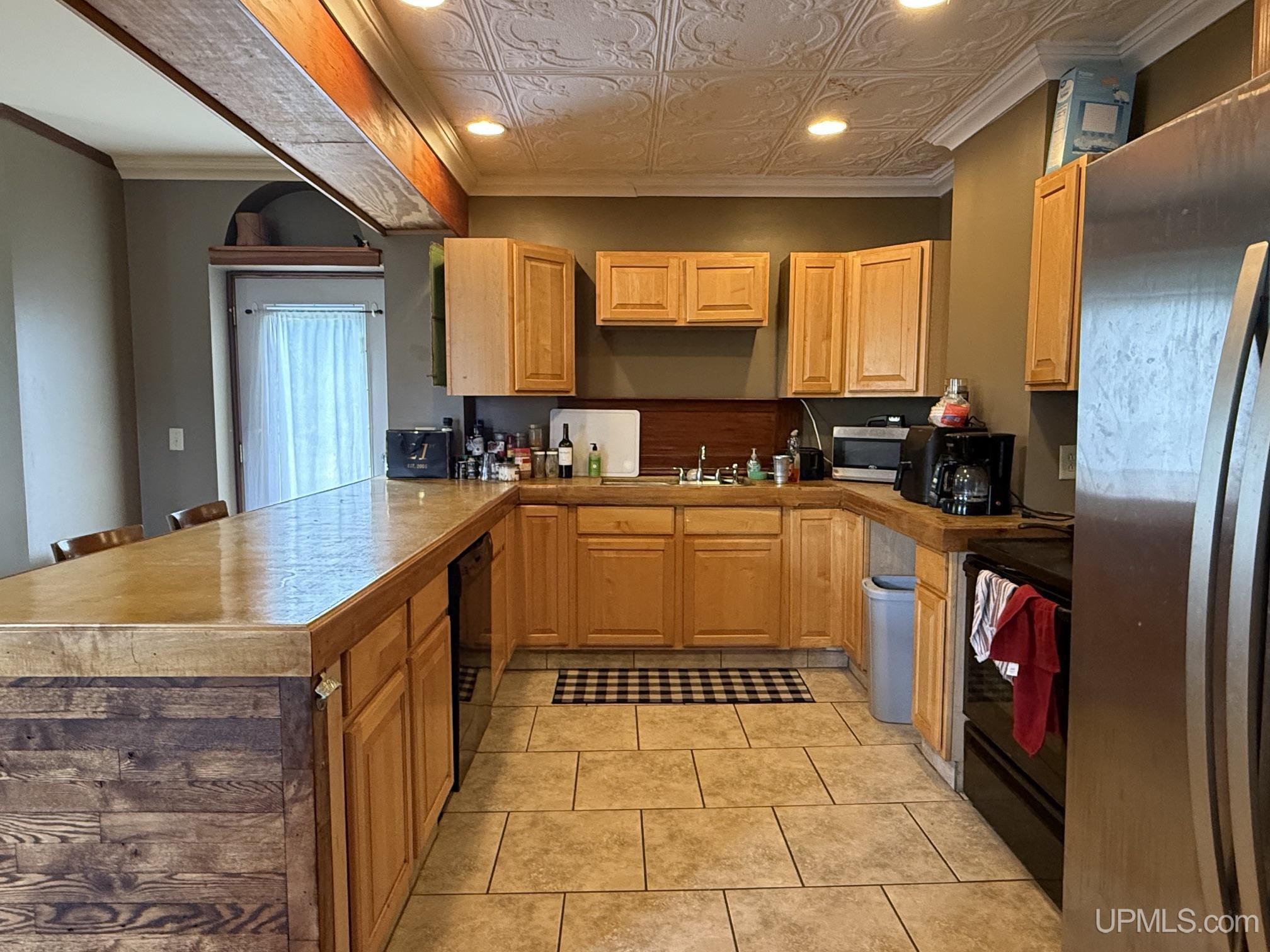 main property photo 13