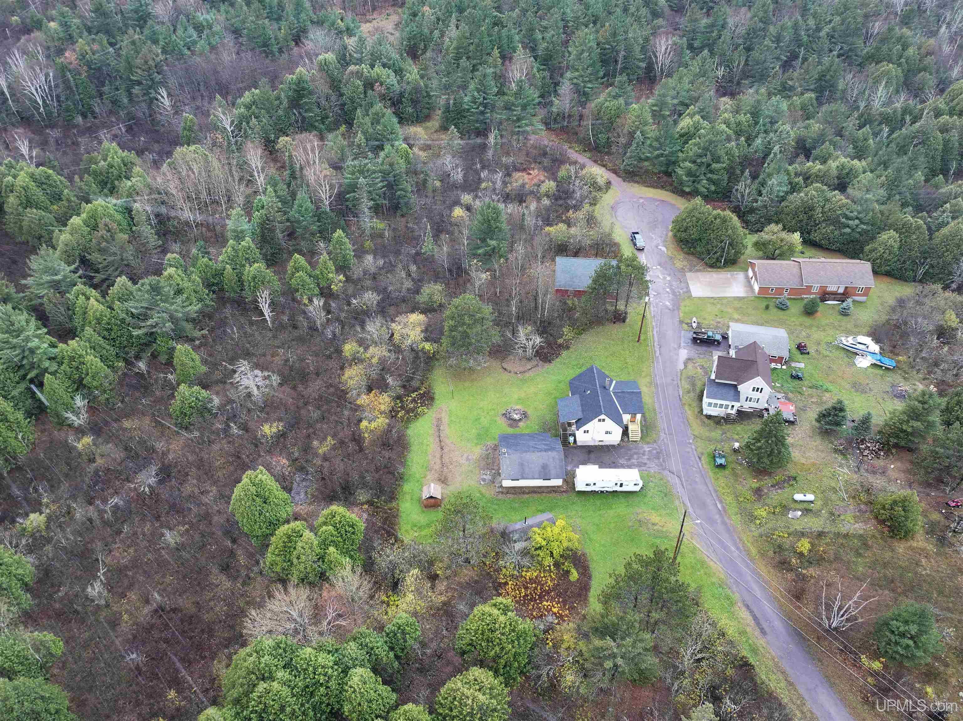 main property photo 12