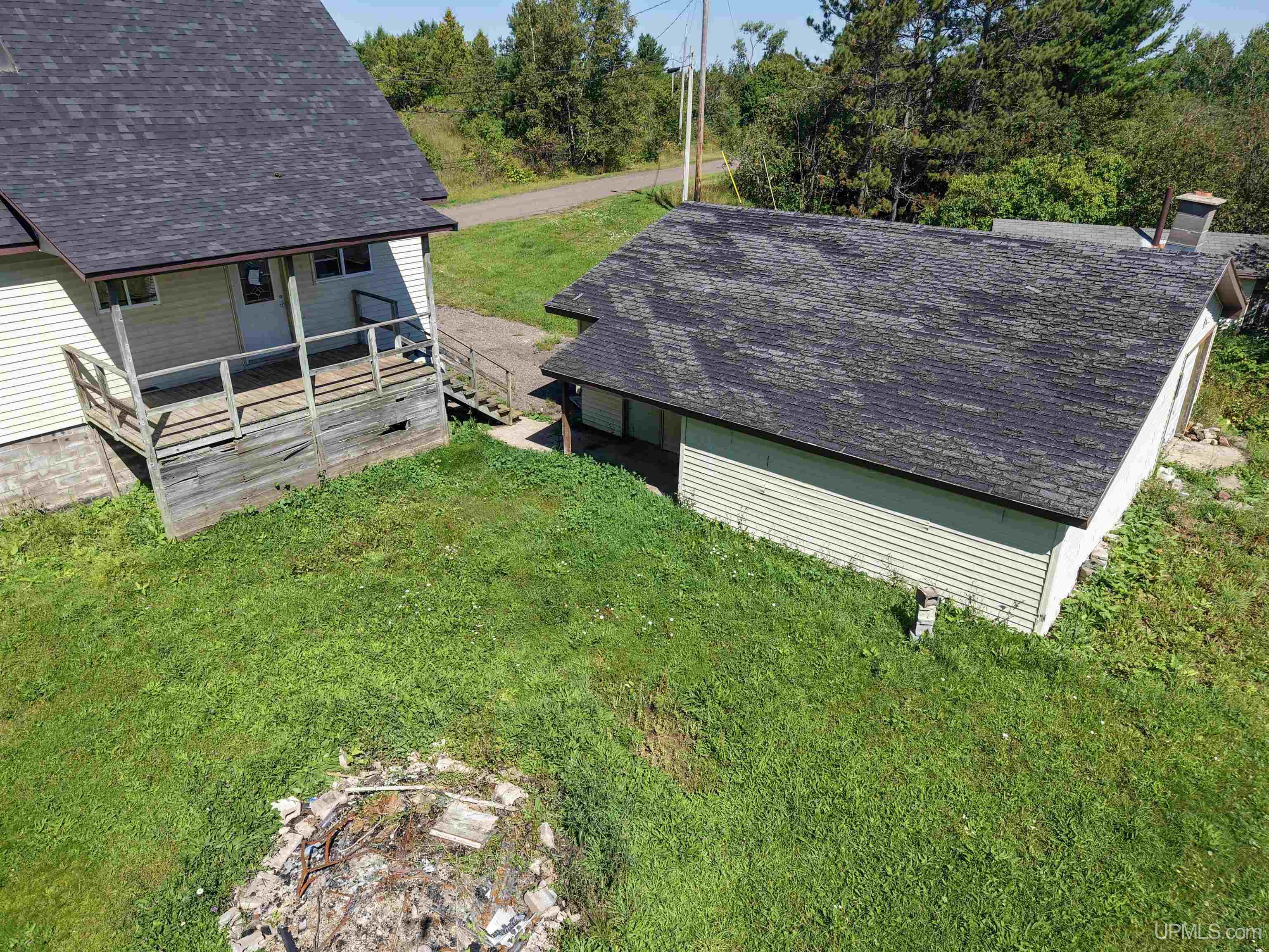 main property photo 4
