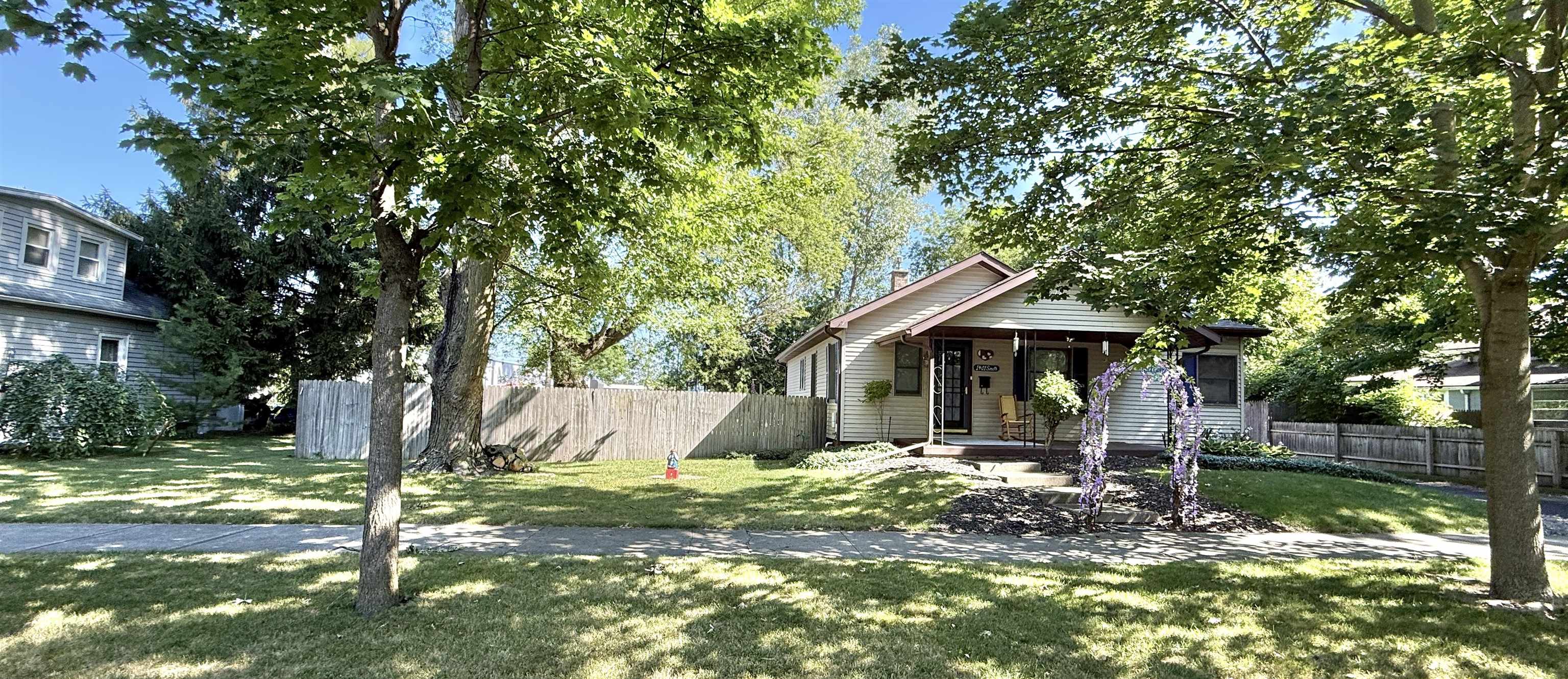 property viewer photo 1