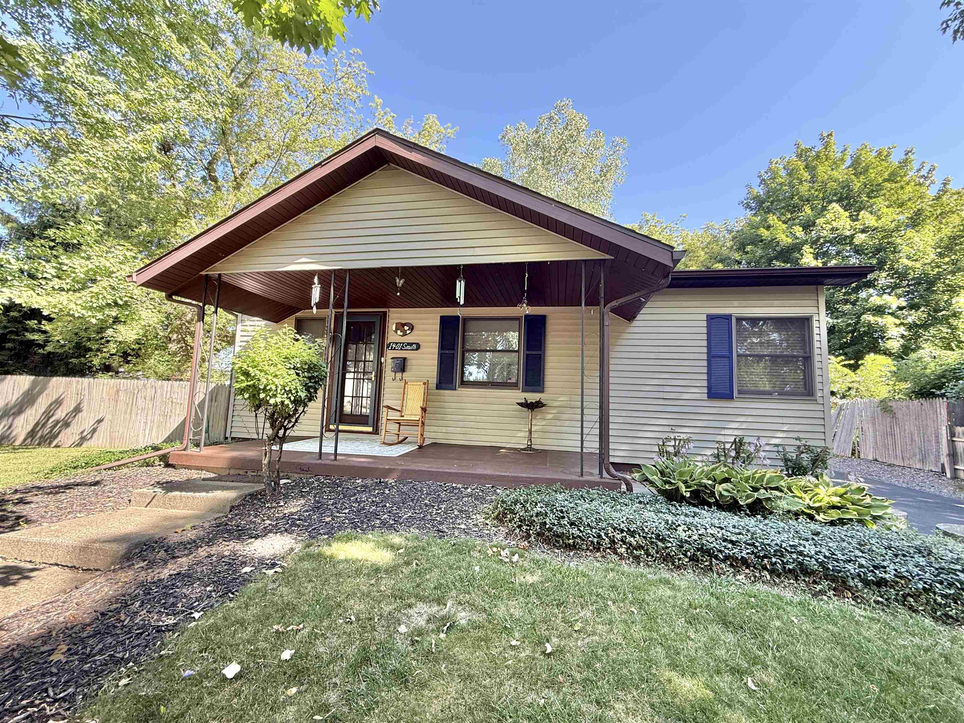 property viewer photo 2