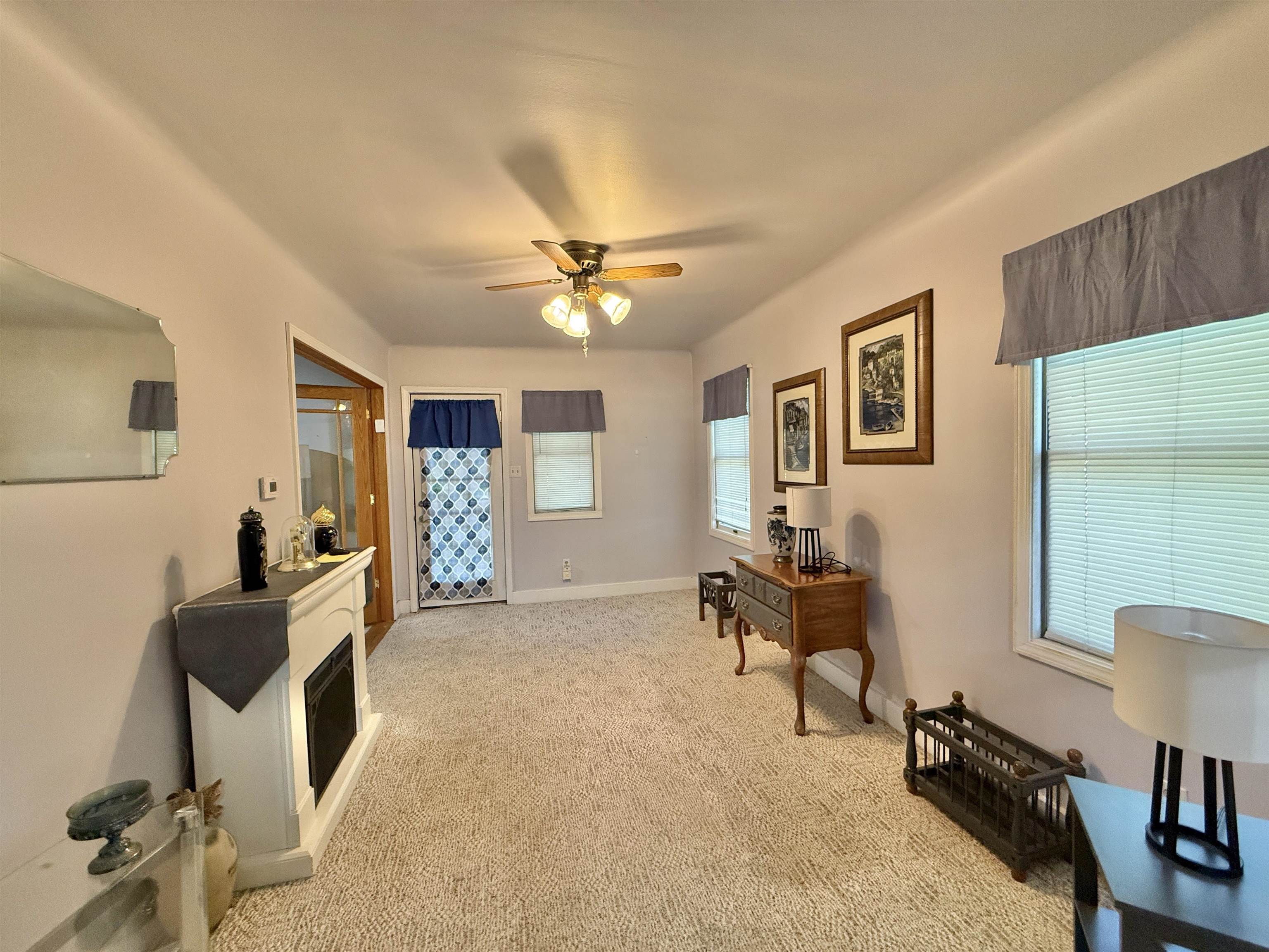 property viewer photo 3