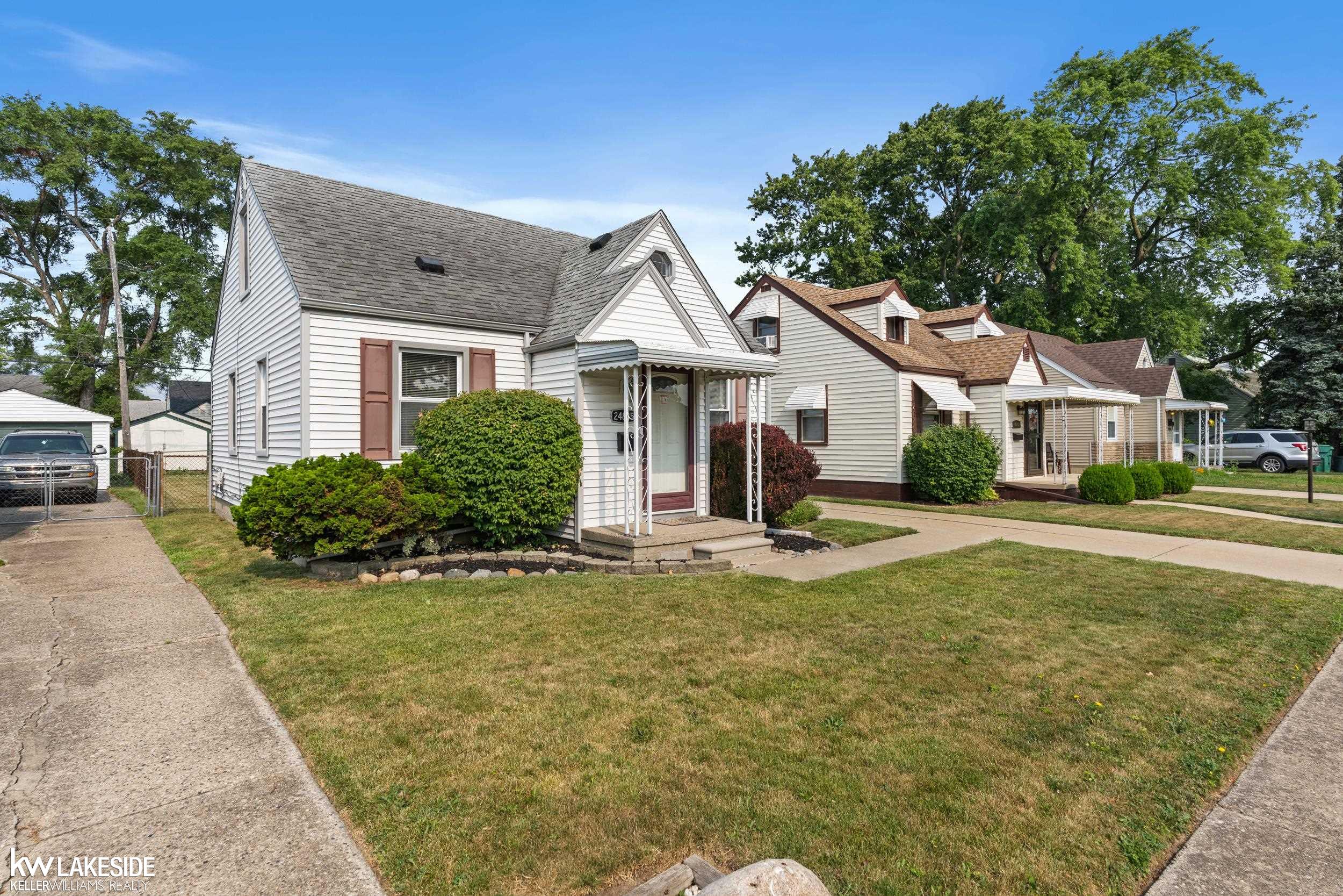 main property photo 4