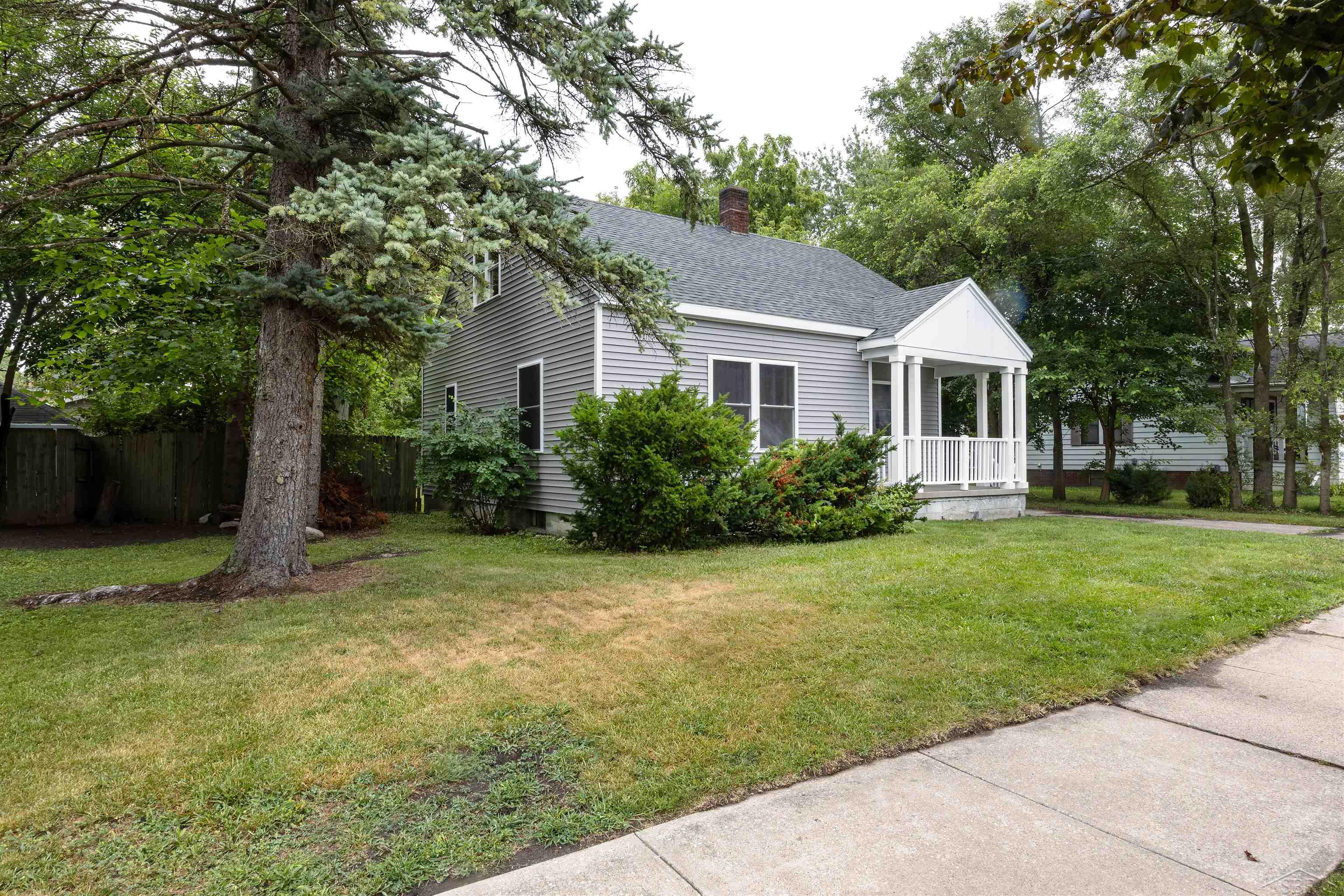 main property photo 27