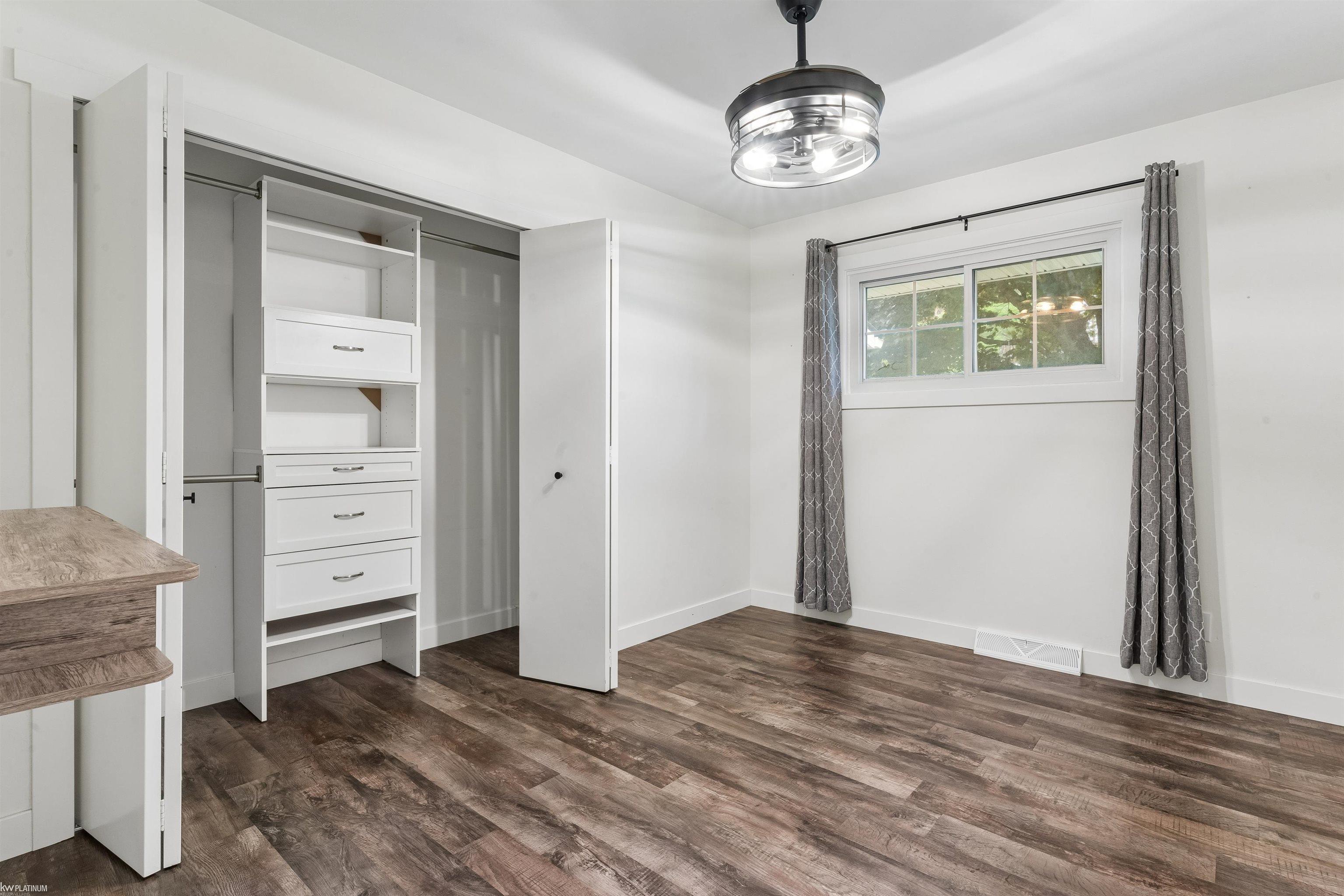 property viewer photo 13