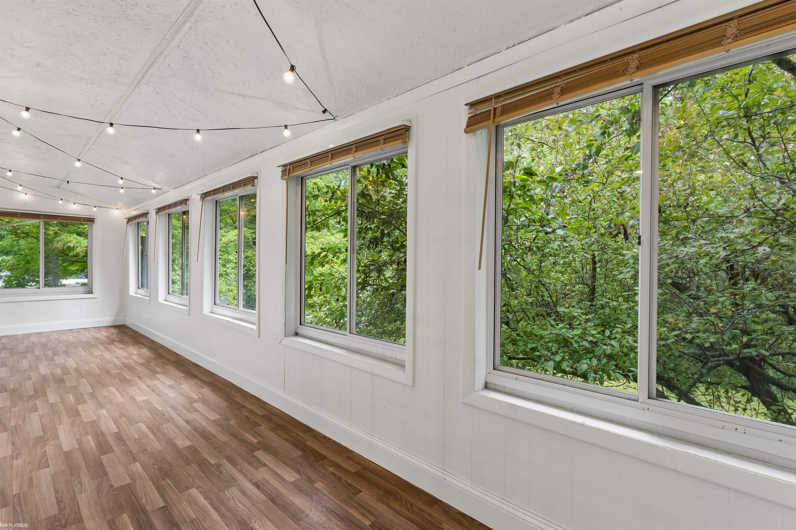 property viewer photo 18