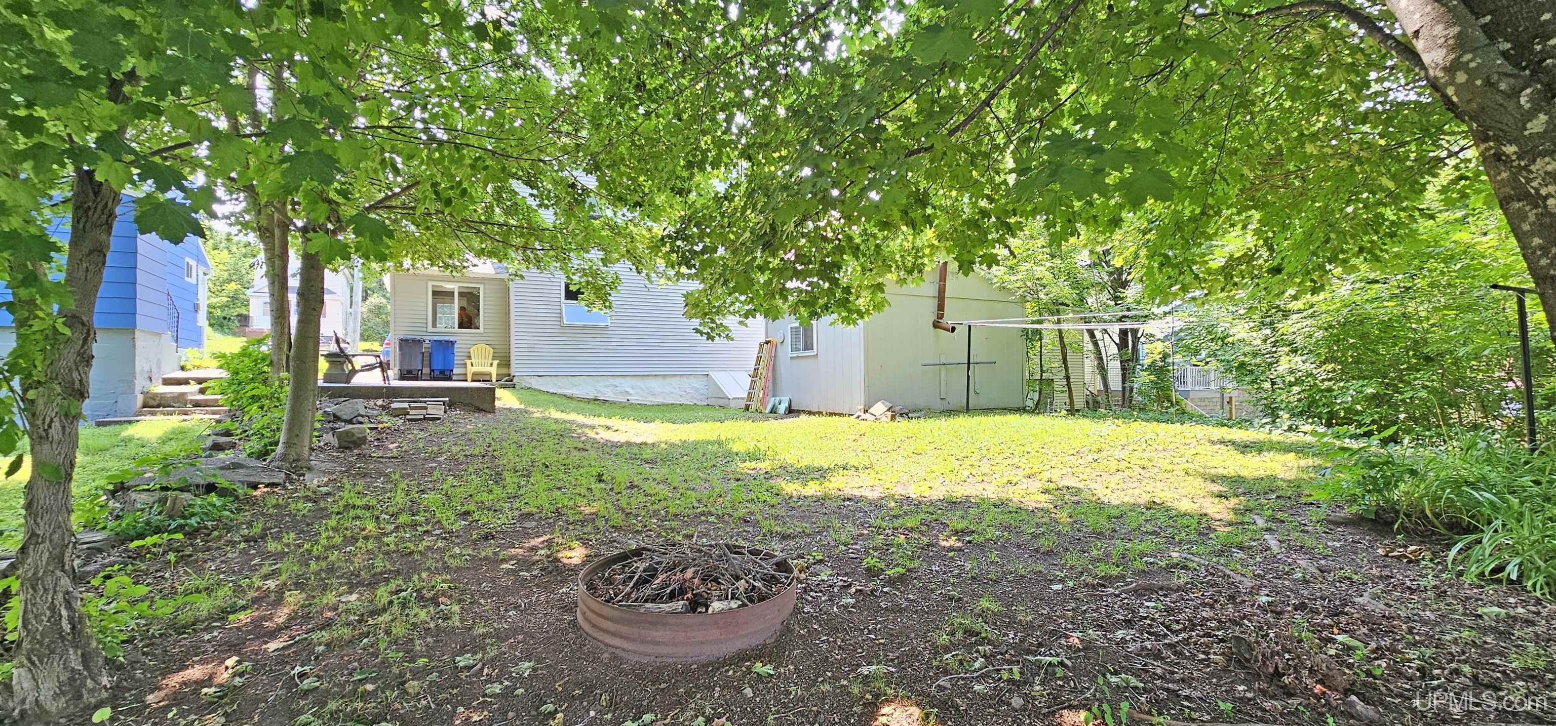 main property photo 24