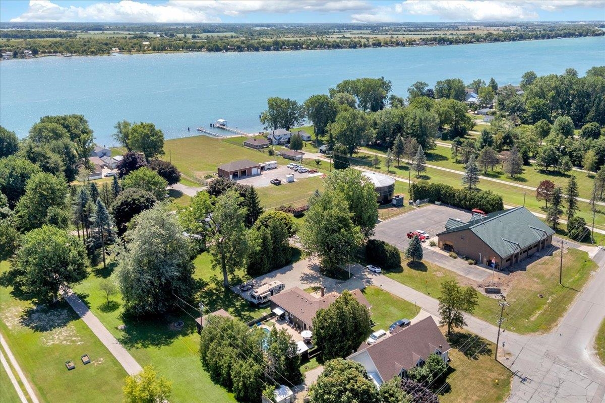 main property photo 43