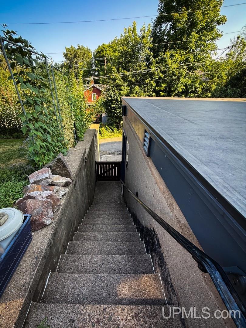 main property photo 71