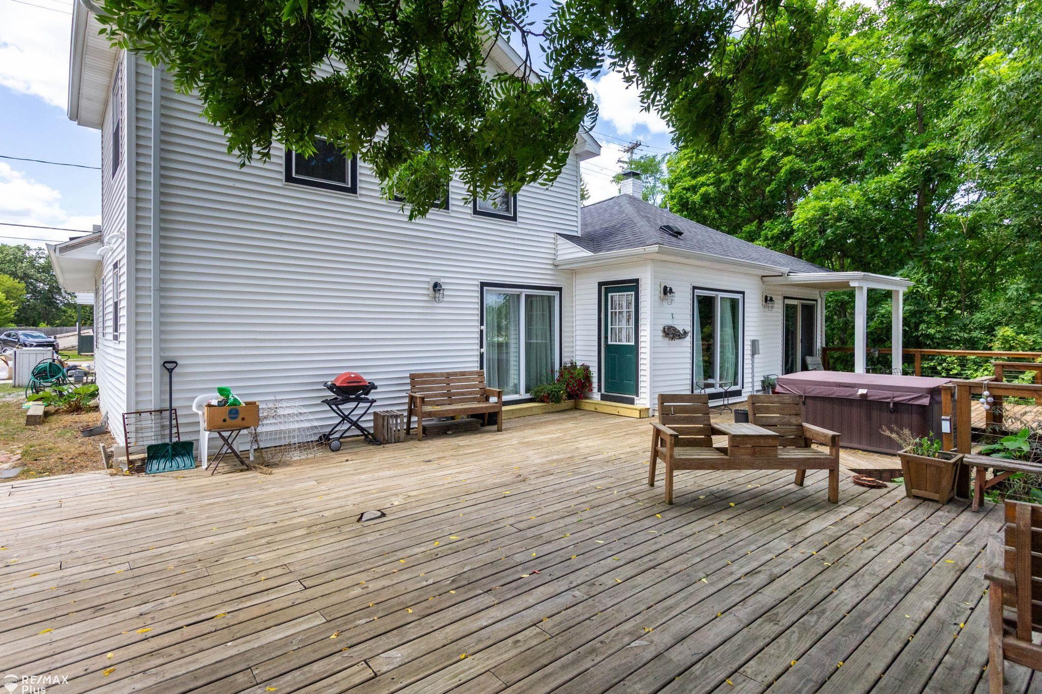 main property photo 48