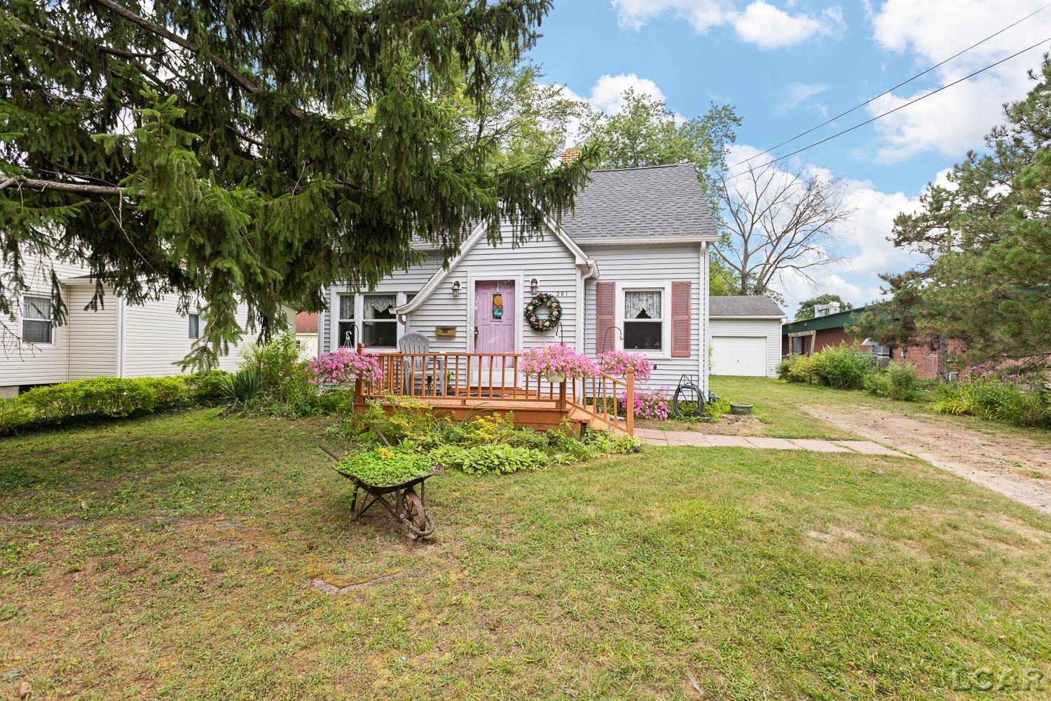 main property photo 4