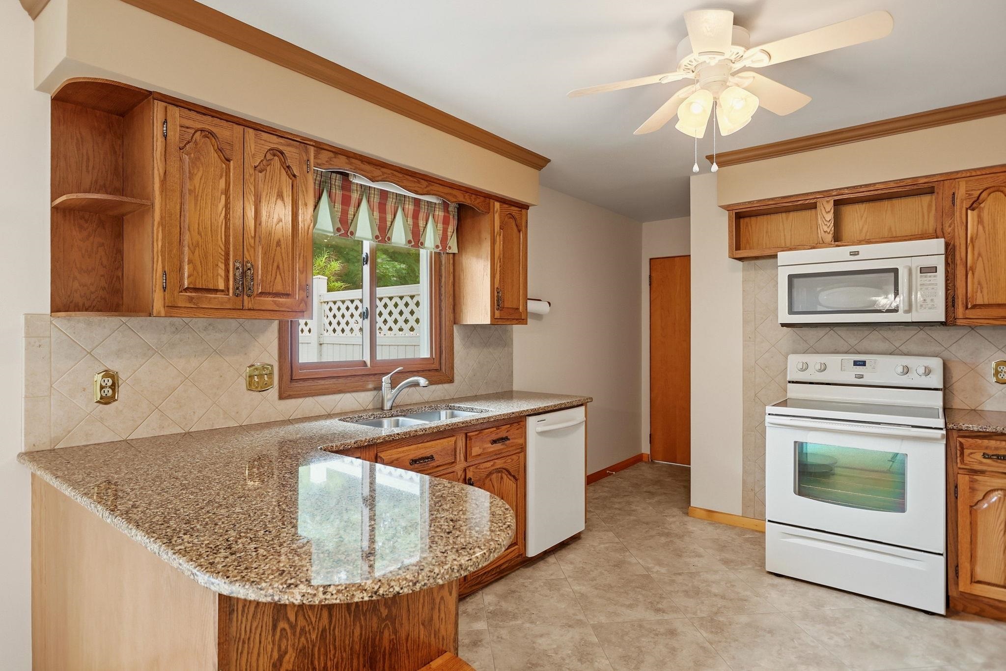 property viewer photo 14