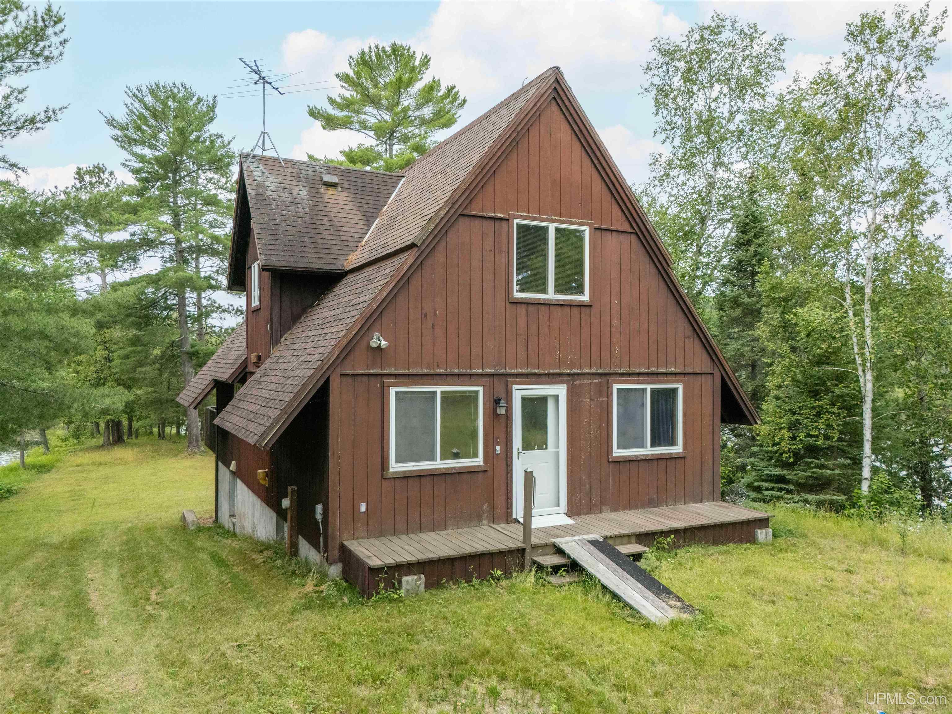 main property photo 34