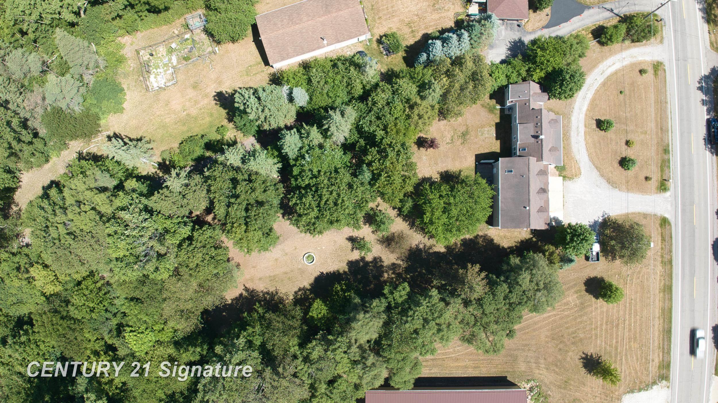 main property photo 59