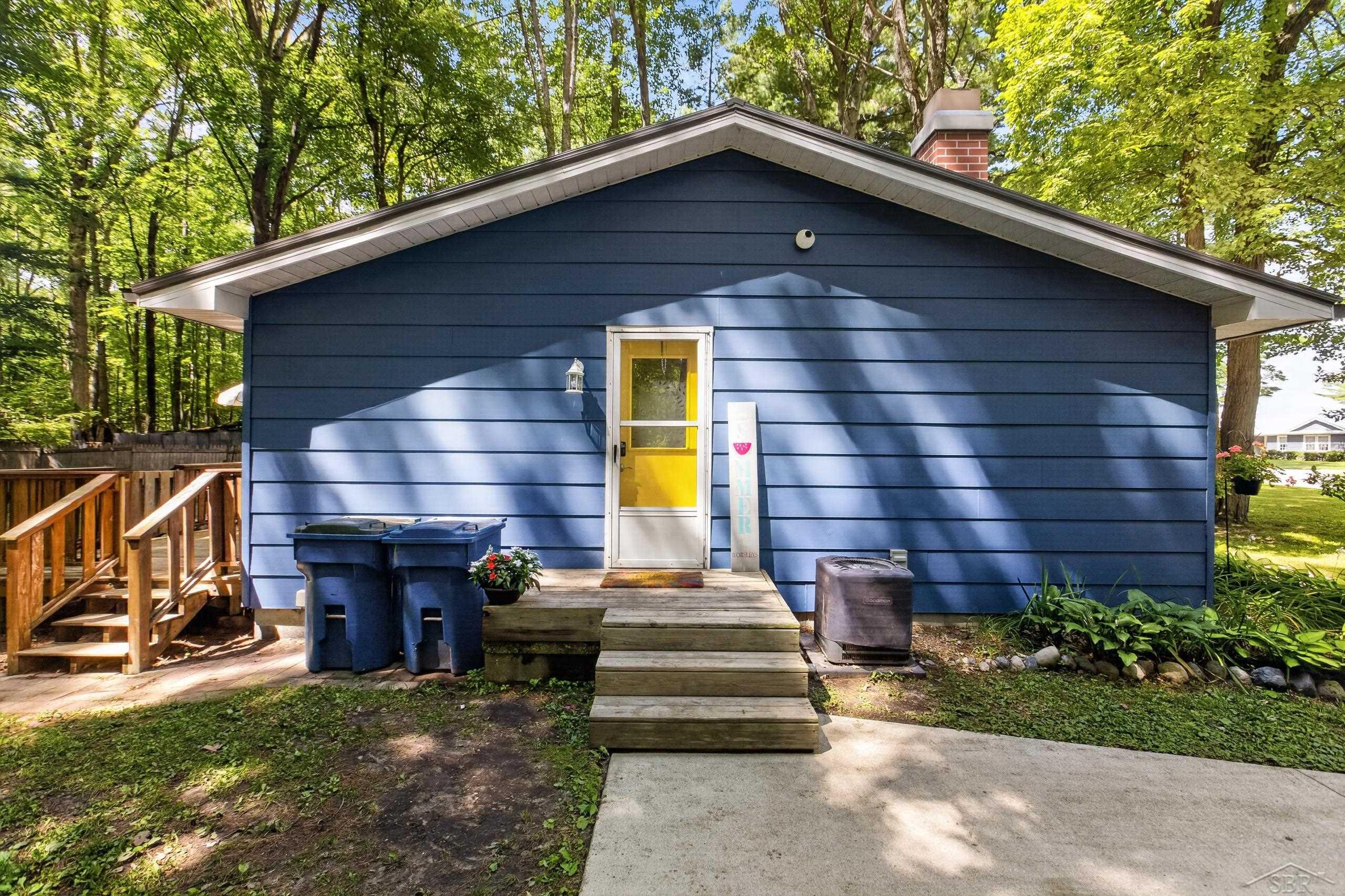 main property photo 41