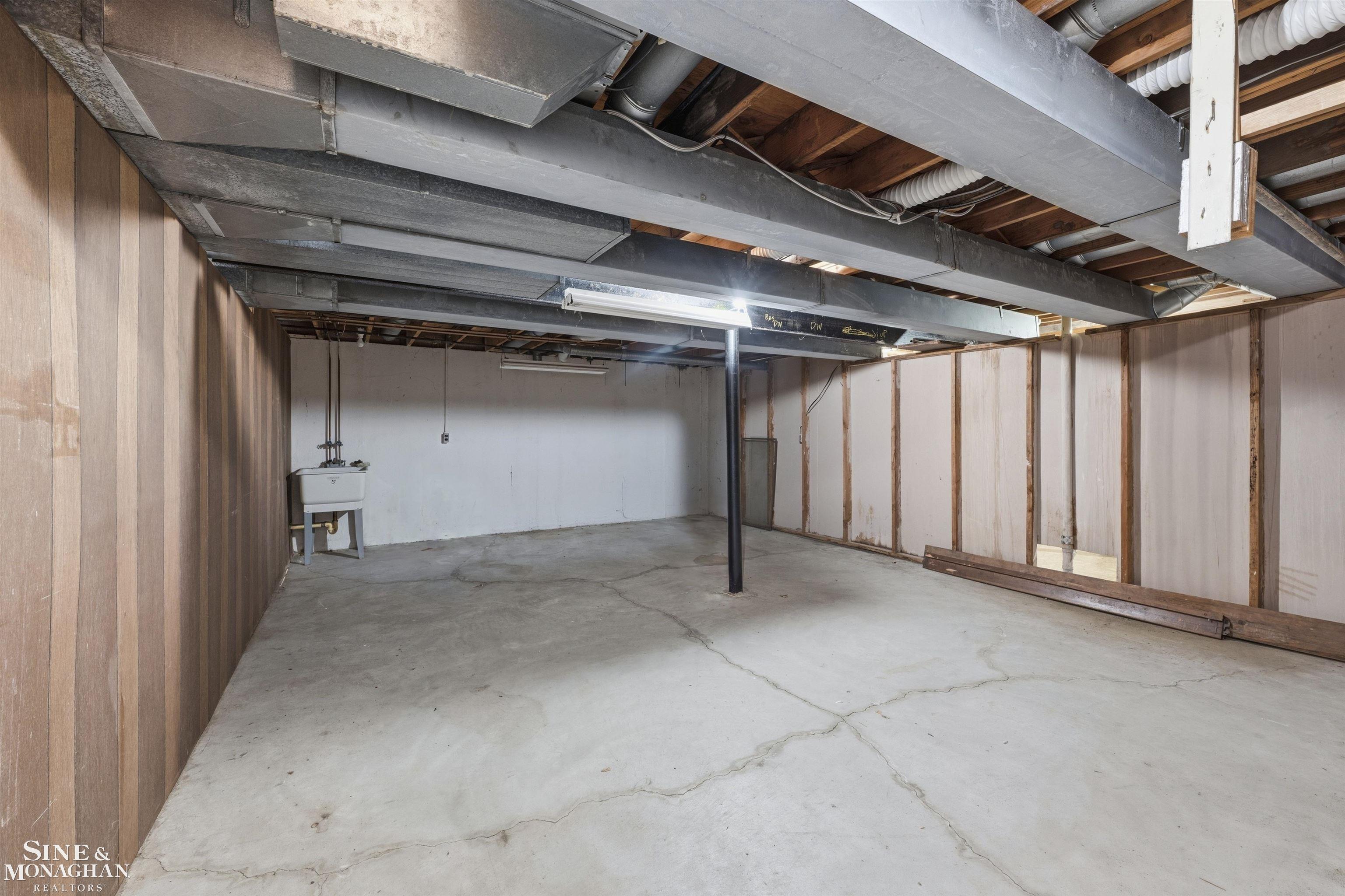 property viewer photo 24