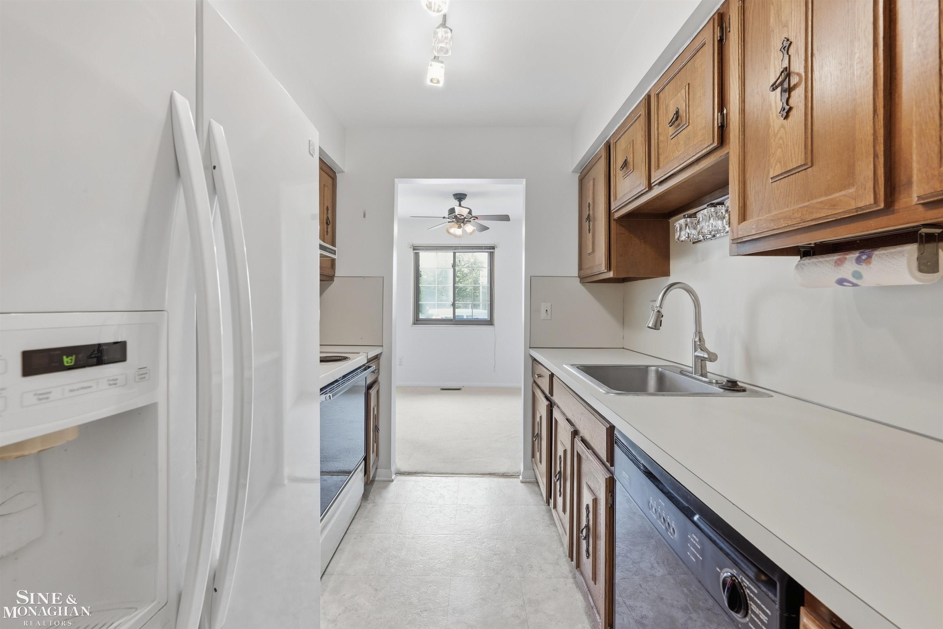 property viewer photo 6