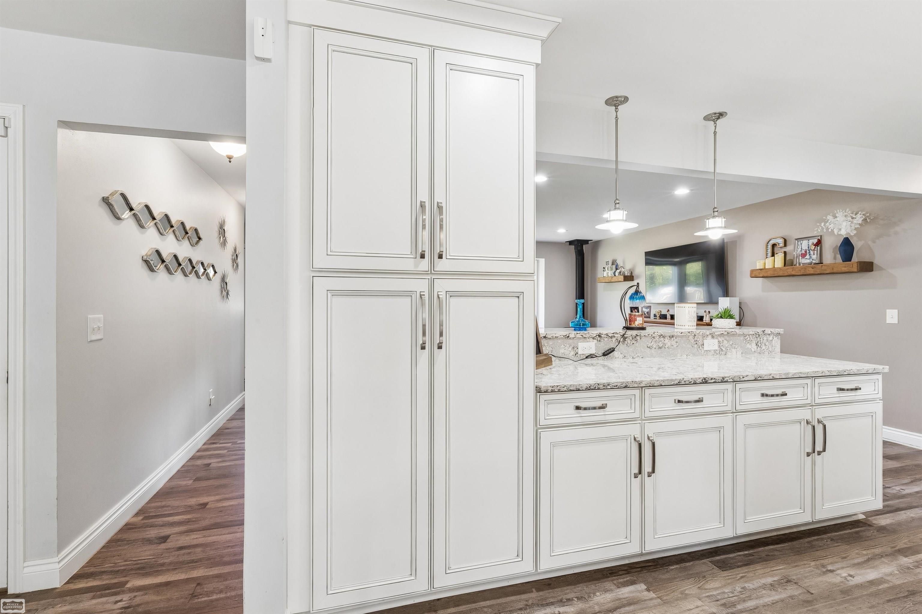 property viewer photo 14