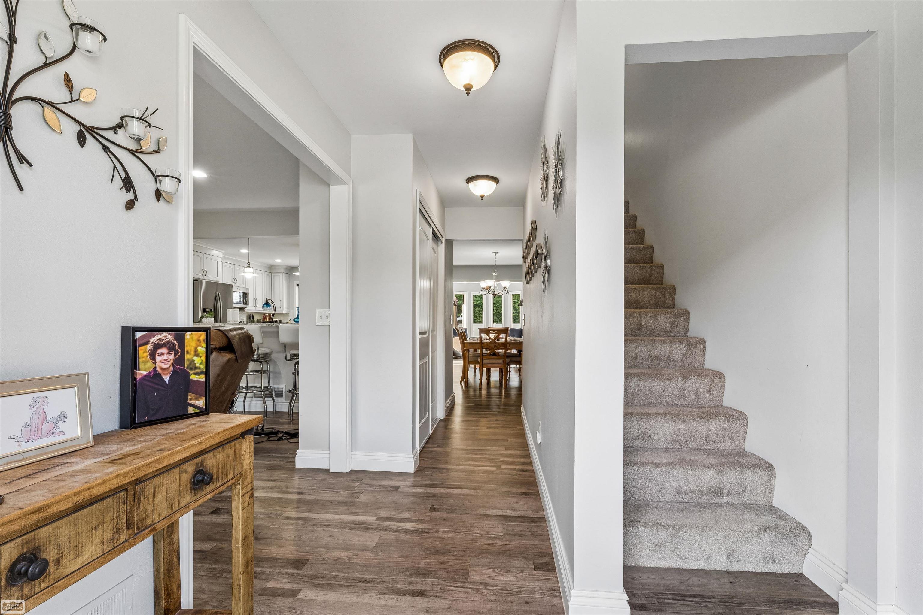 property viewer photo 30