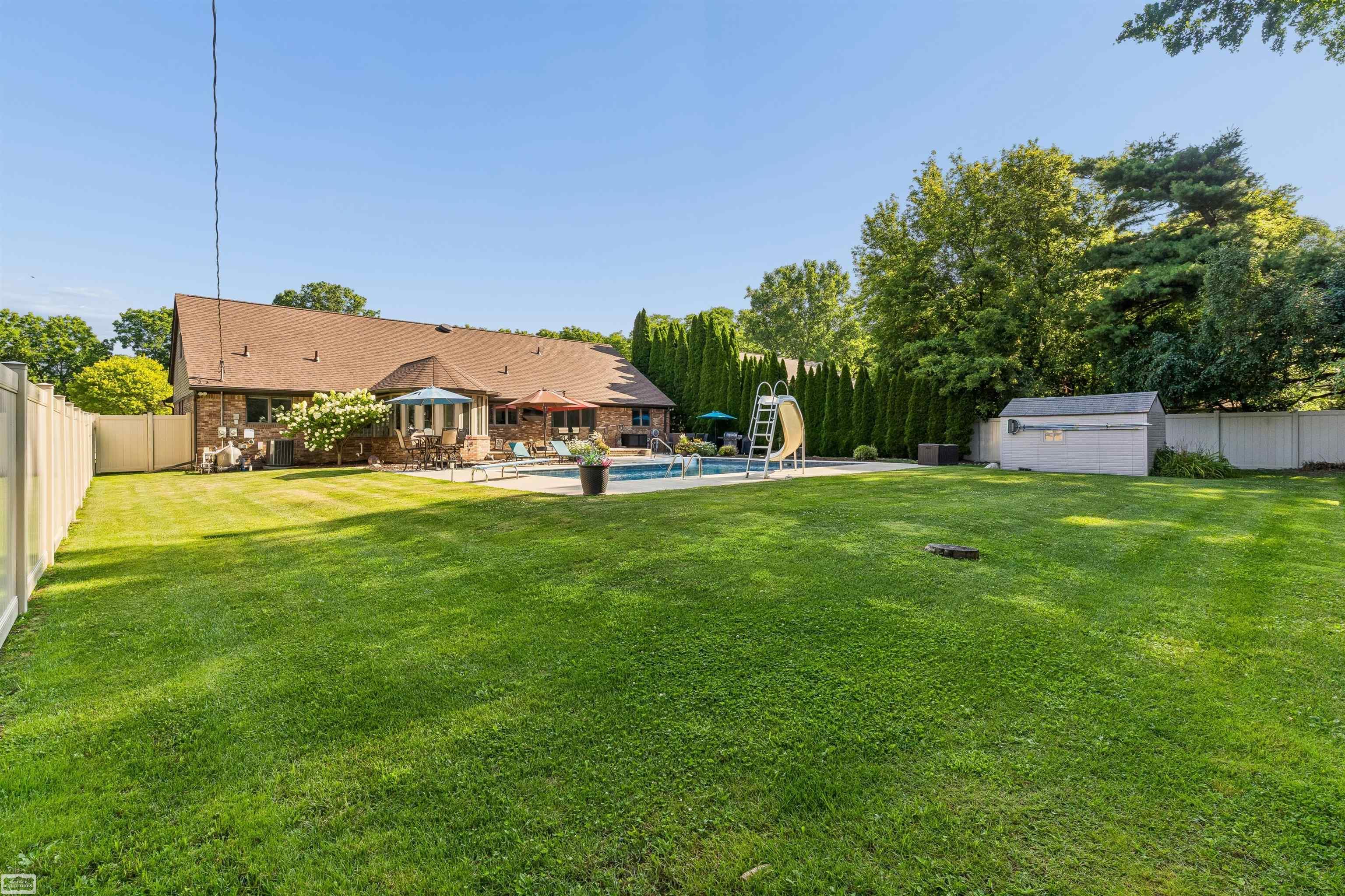 property viewer photo 41