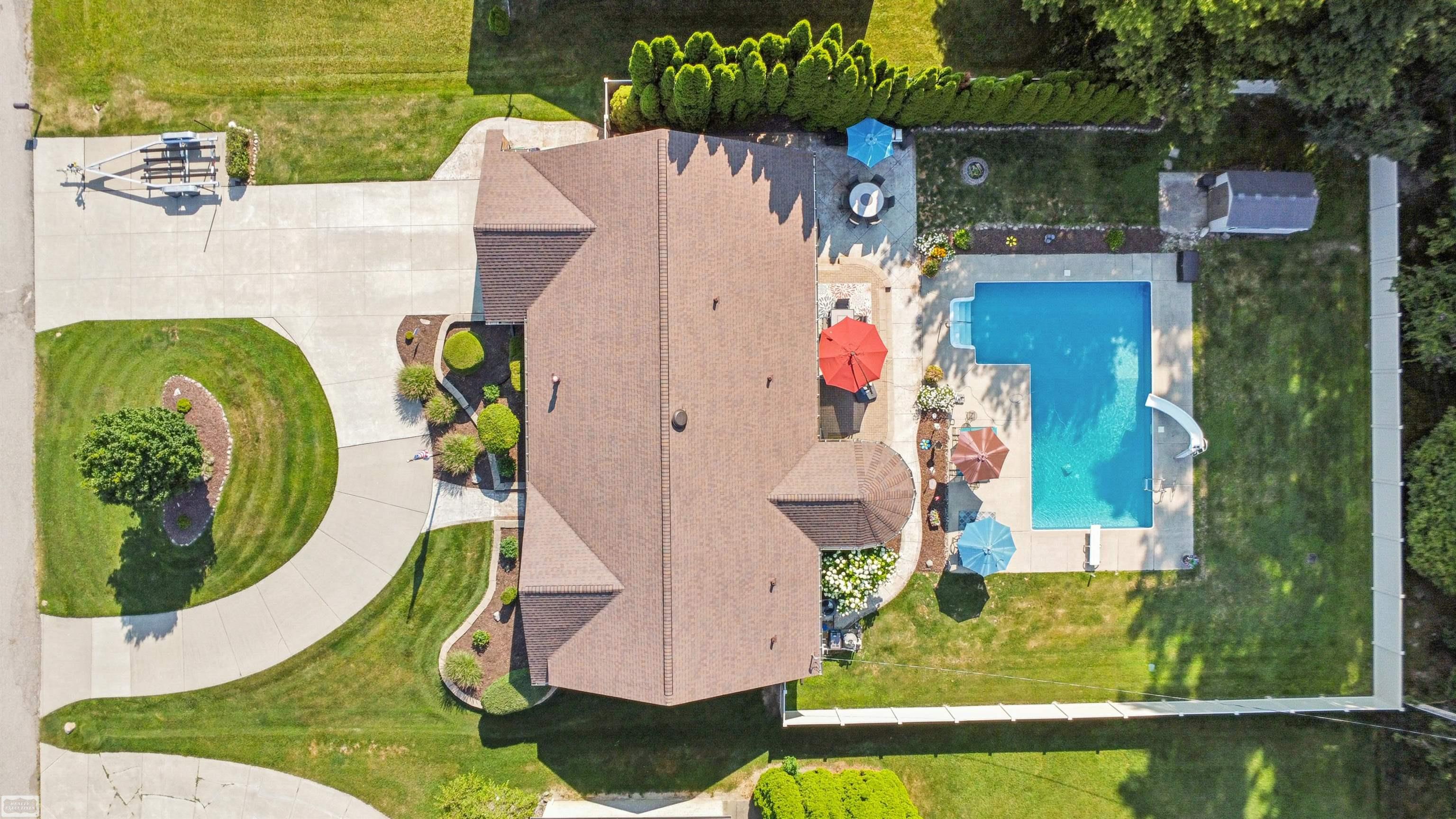 property viewer photo 44