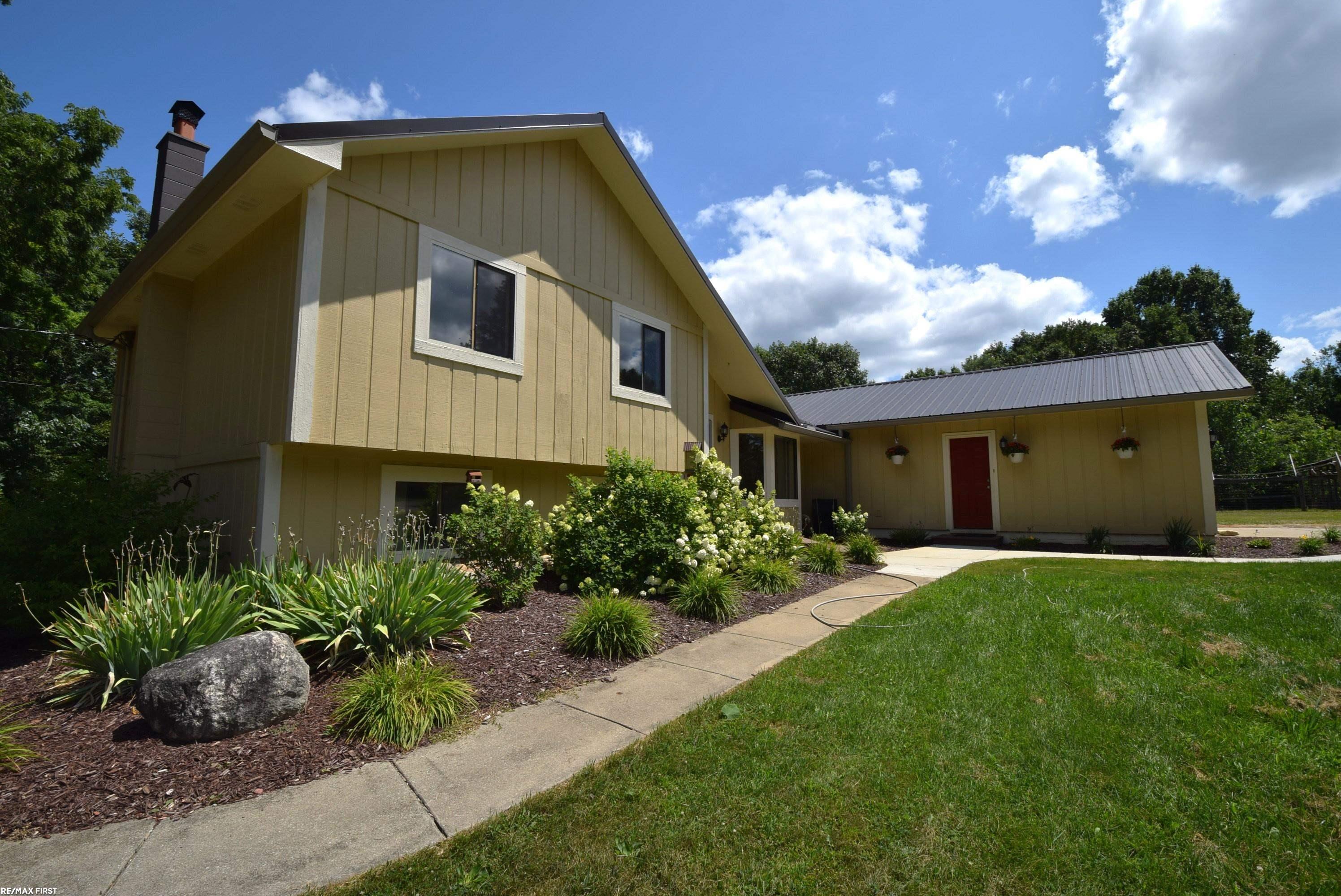 main property photo 14