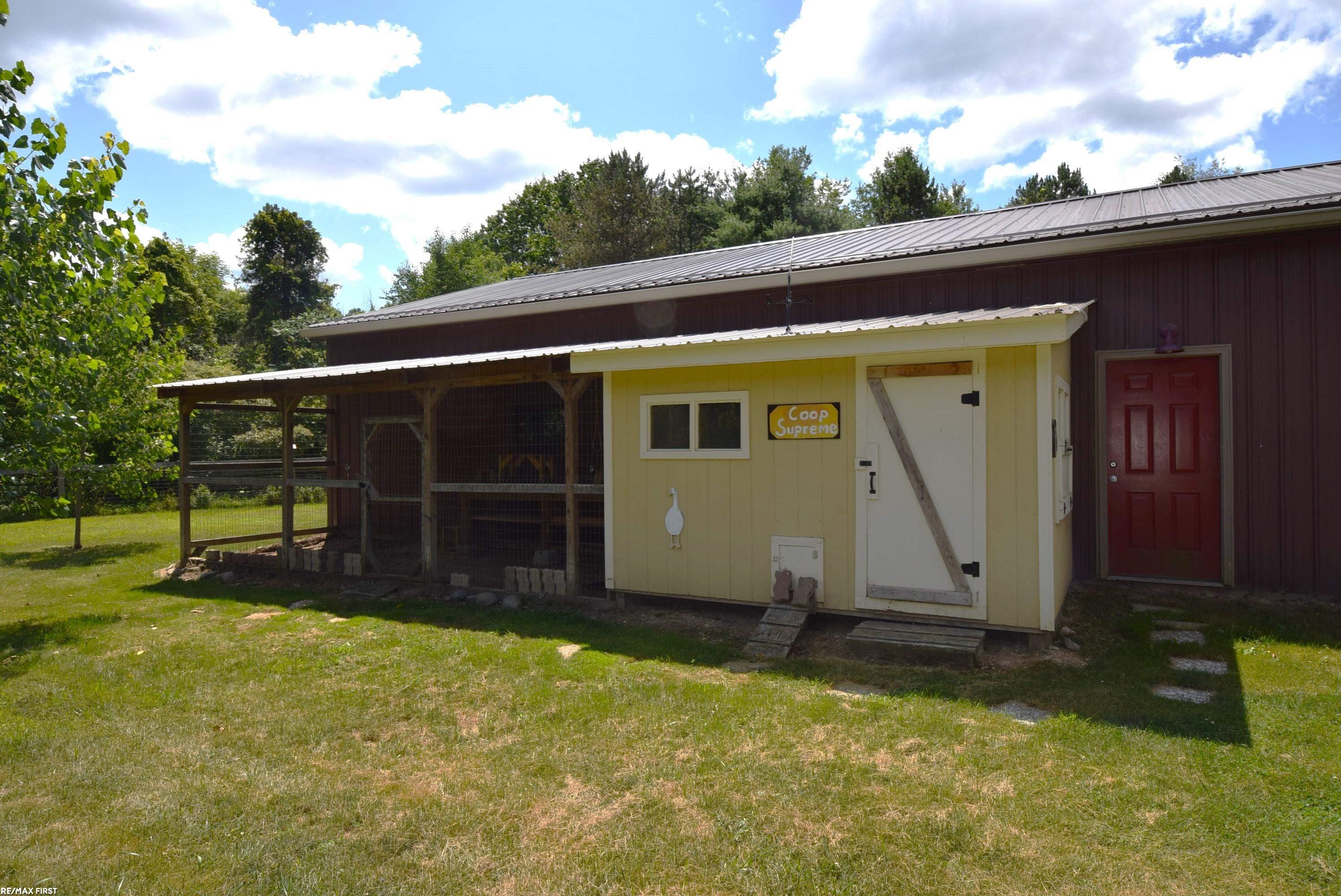 main property photo 18