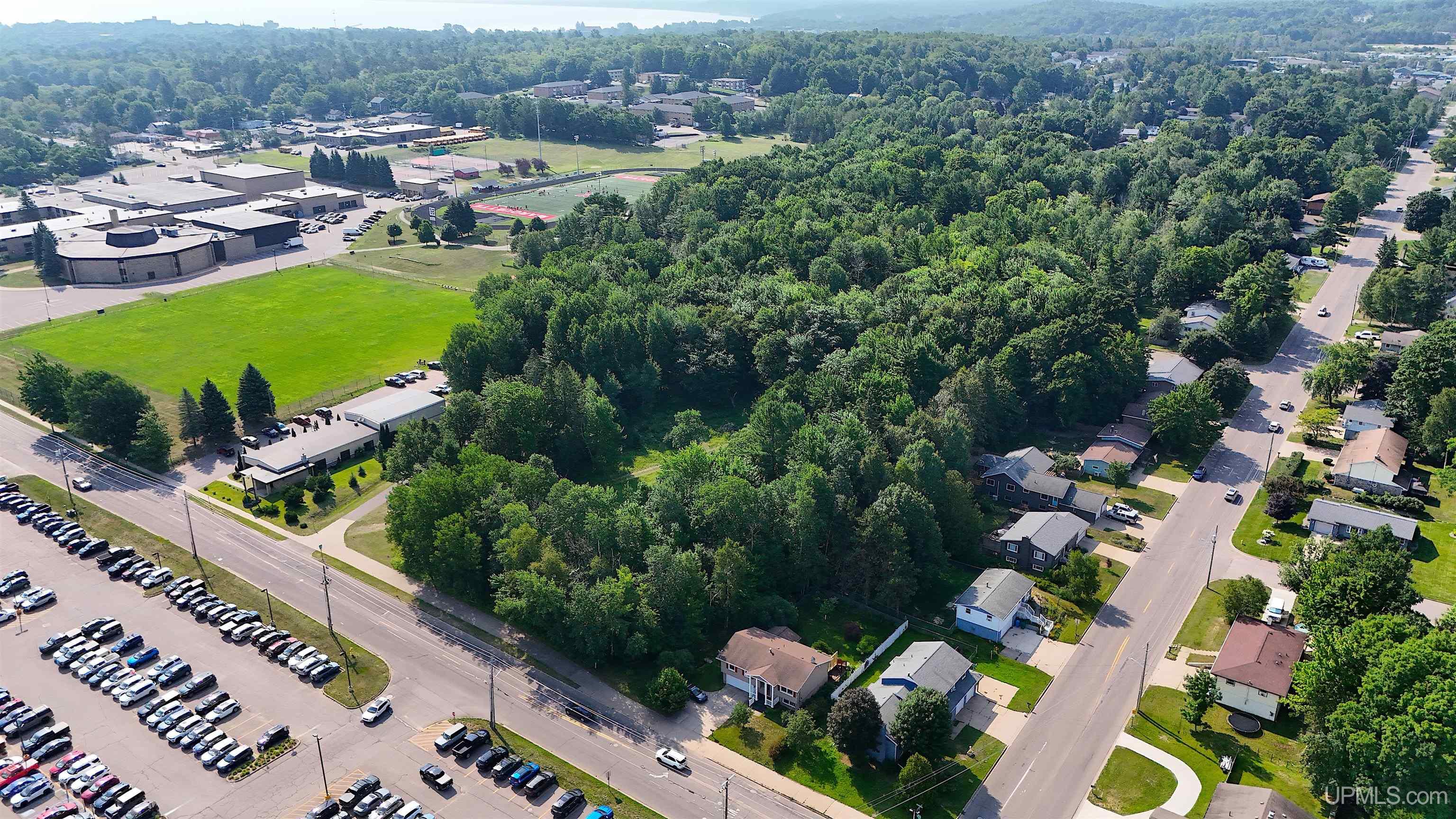 main property photo 3