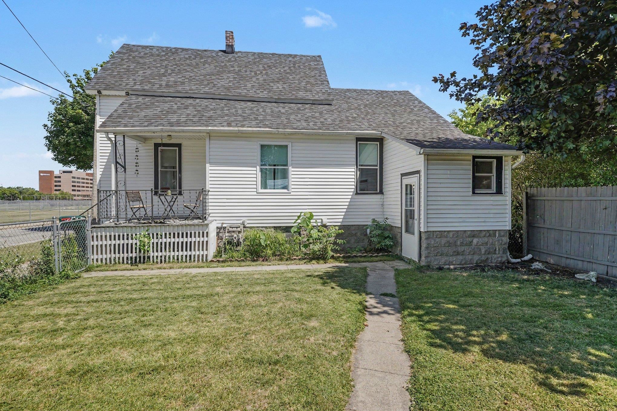 main property photo 4