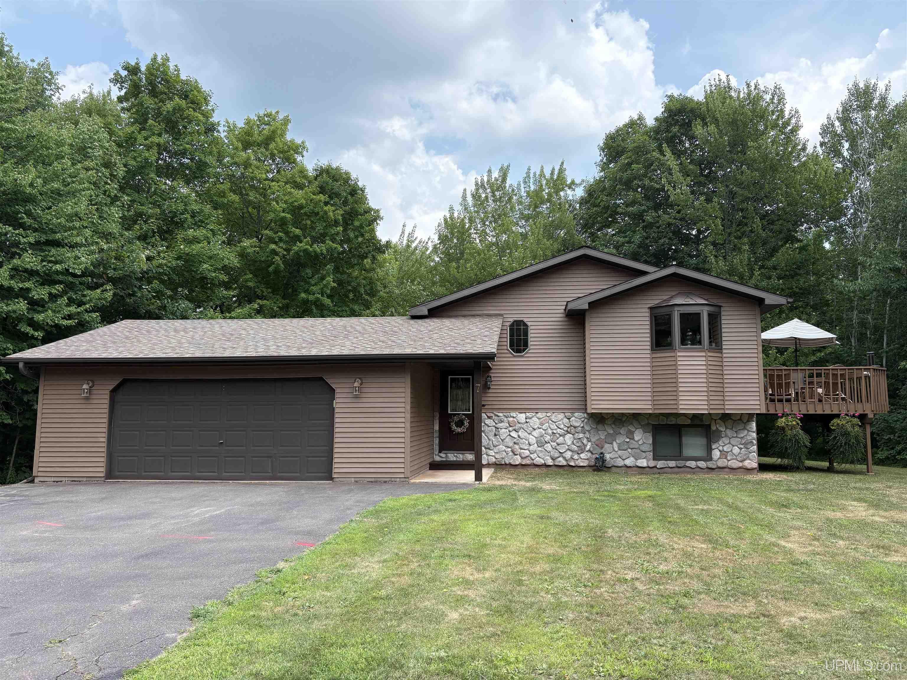 main property photo 0