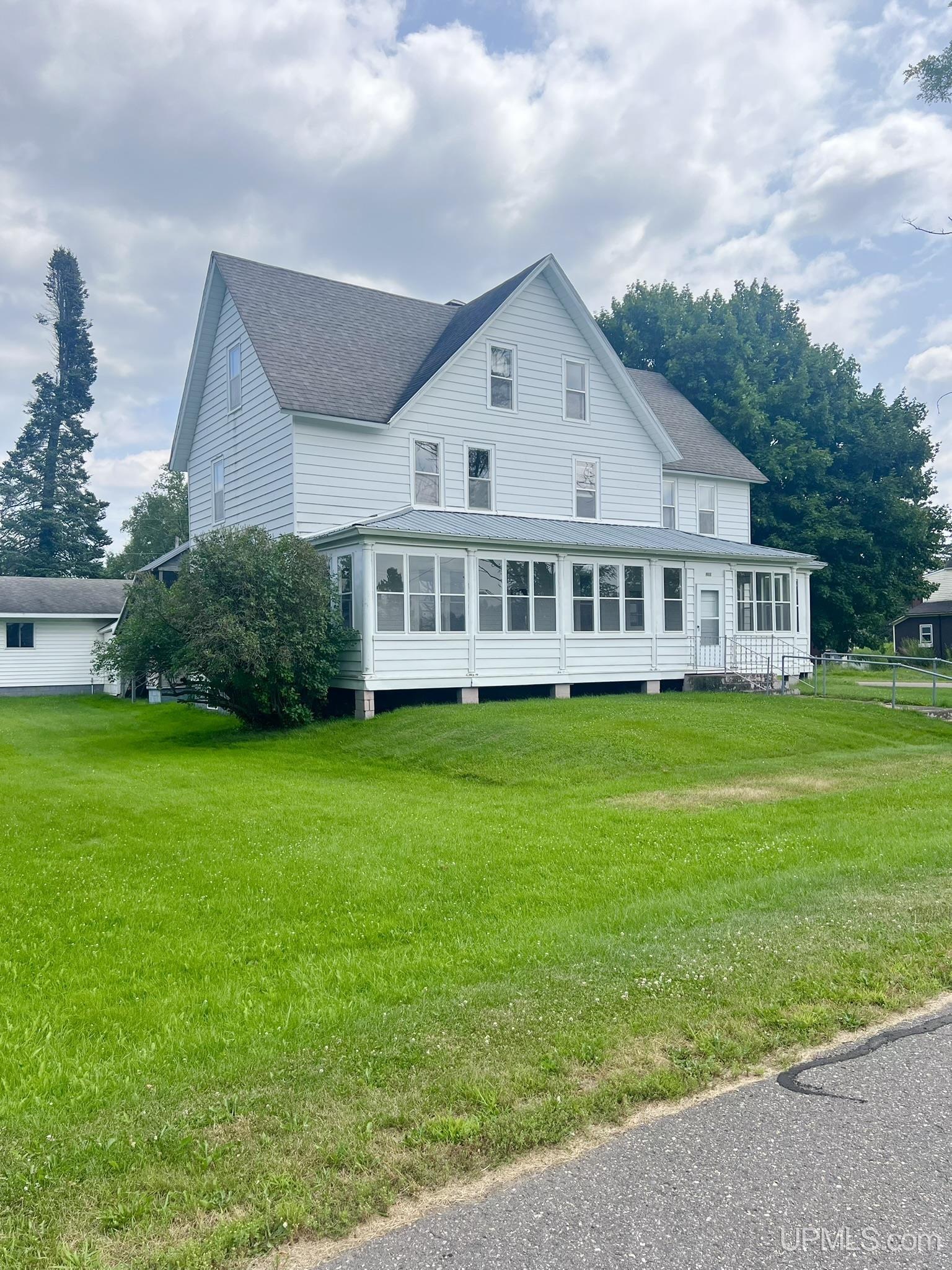 main property photo 73