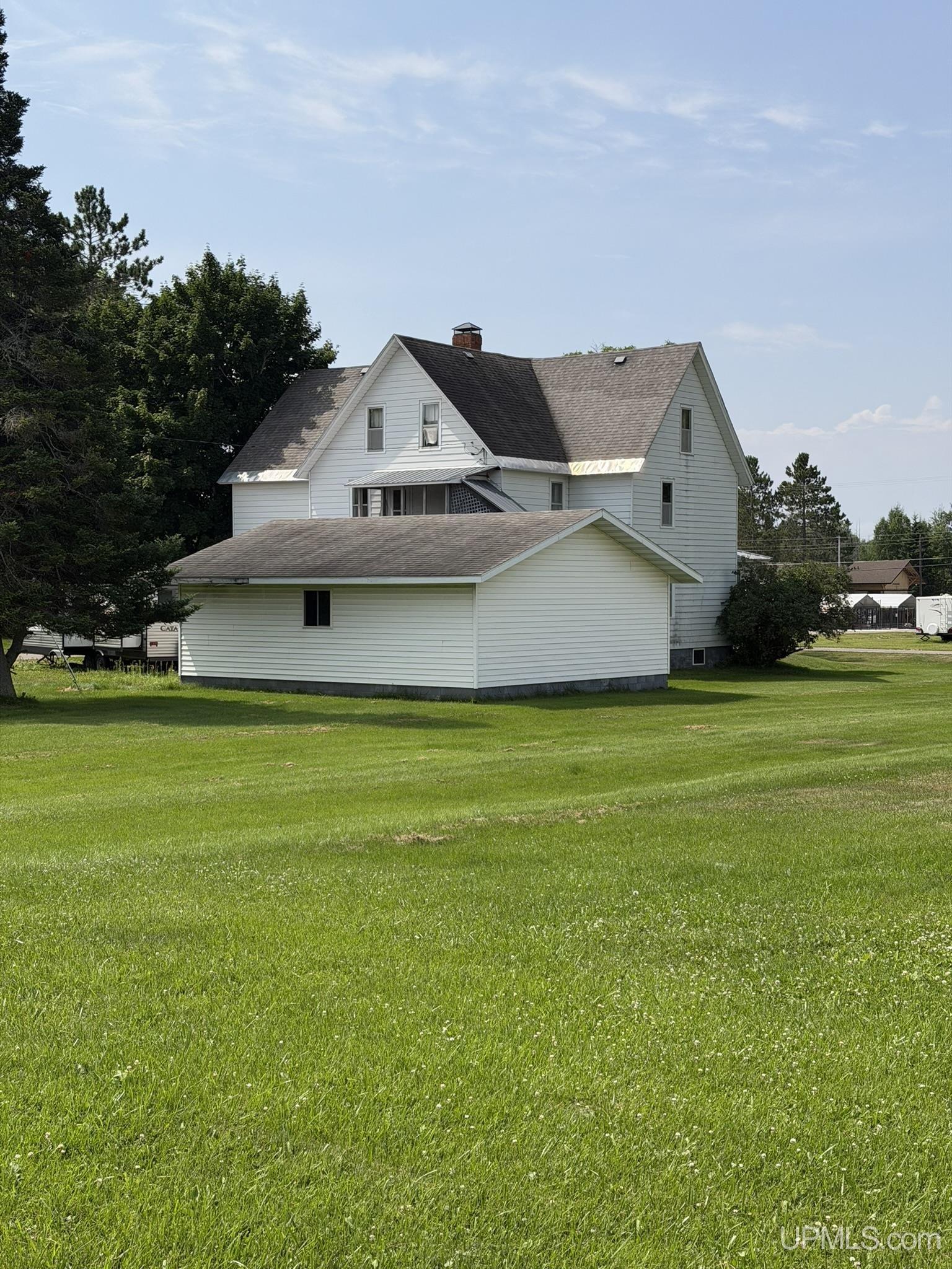main property photo 79