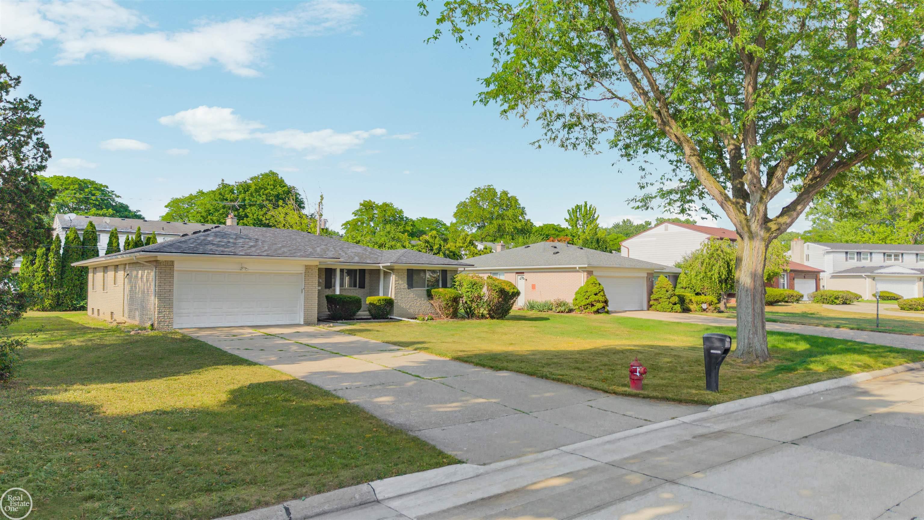 main property photo 50