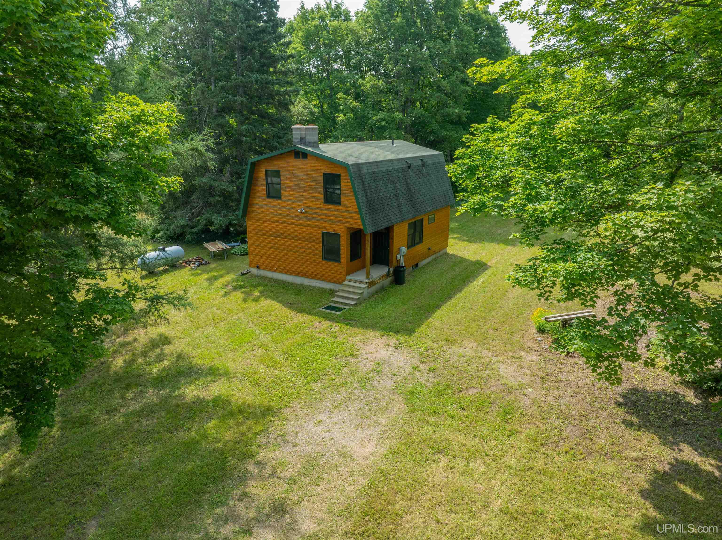 main property photo 0