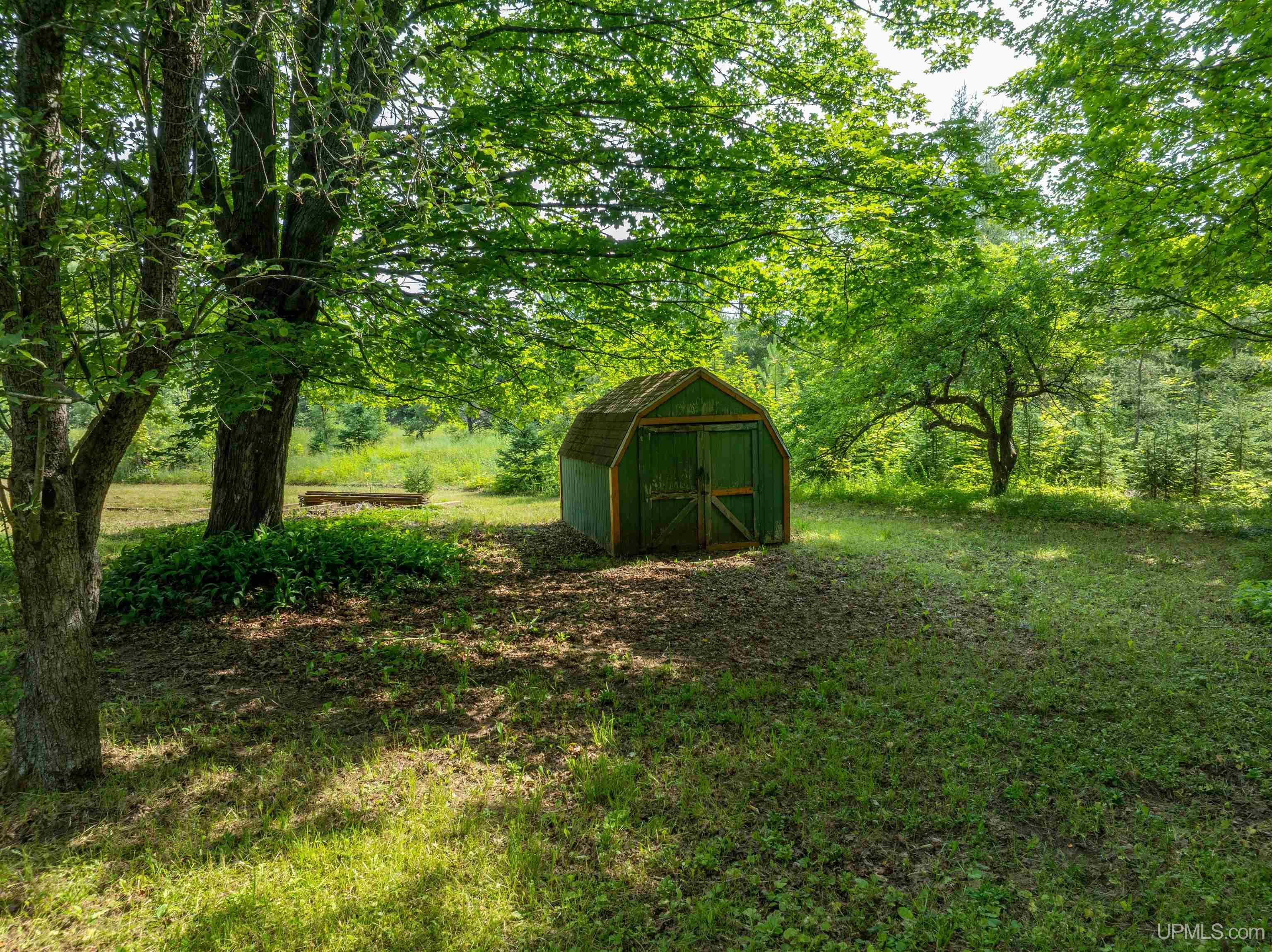 main property photo 26