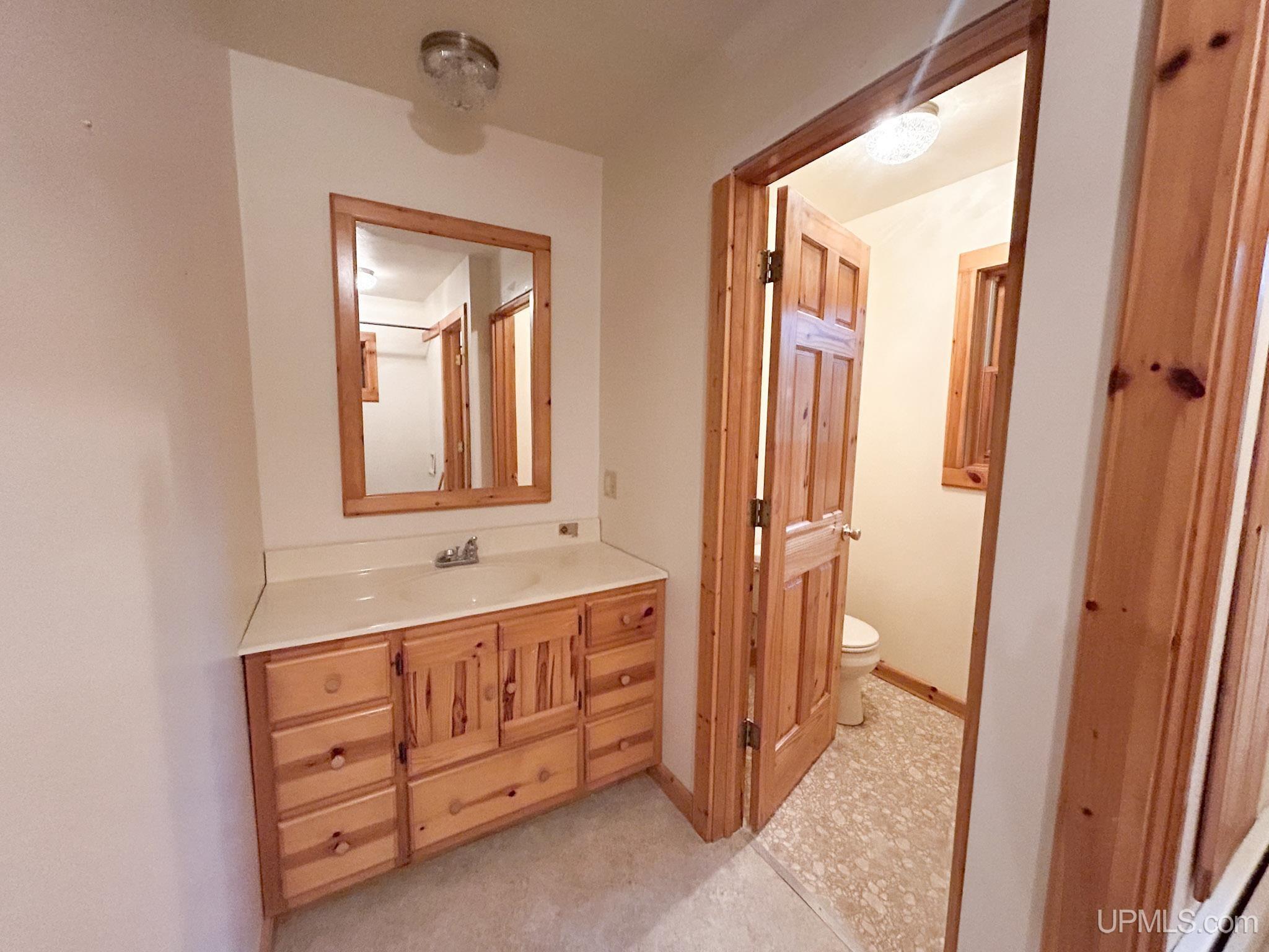main property photo 9