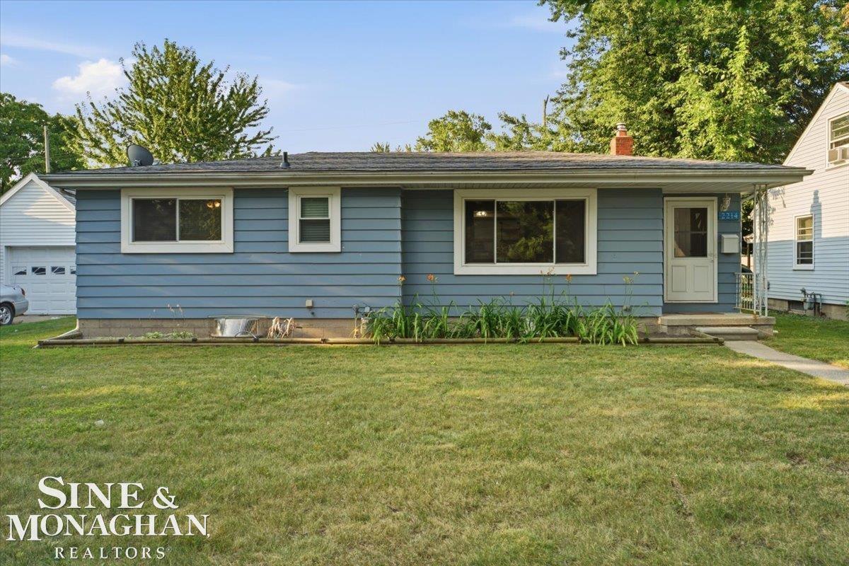 main property photo 30