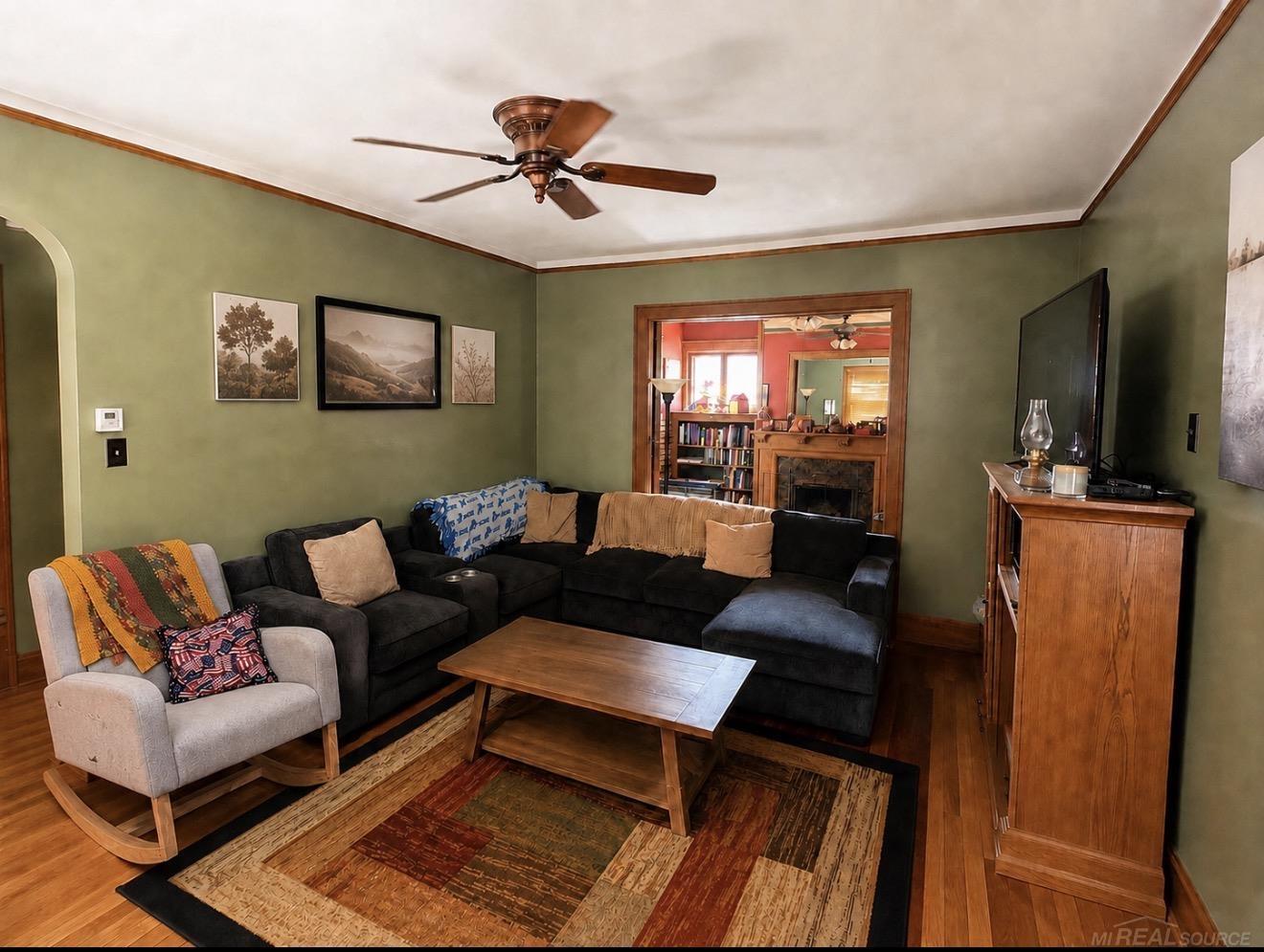 main property photo 4