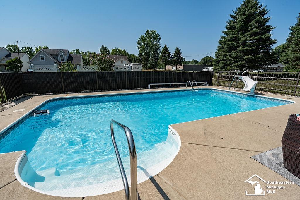 main property photo 51