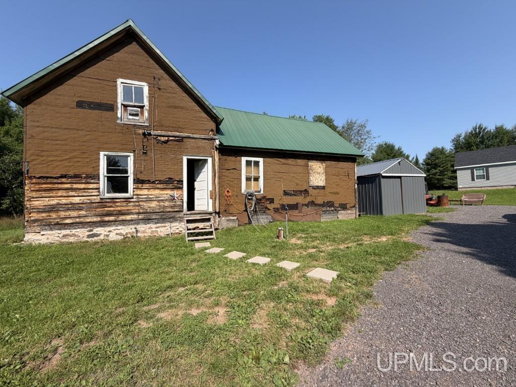 main property photo 32