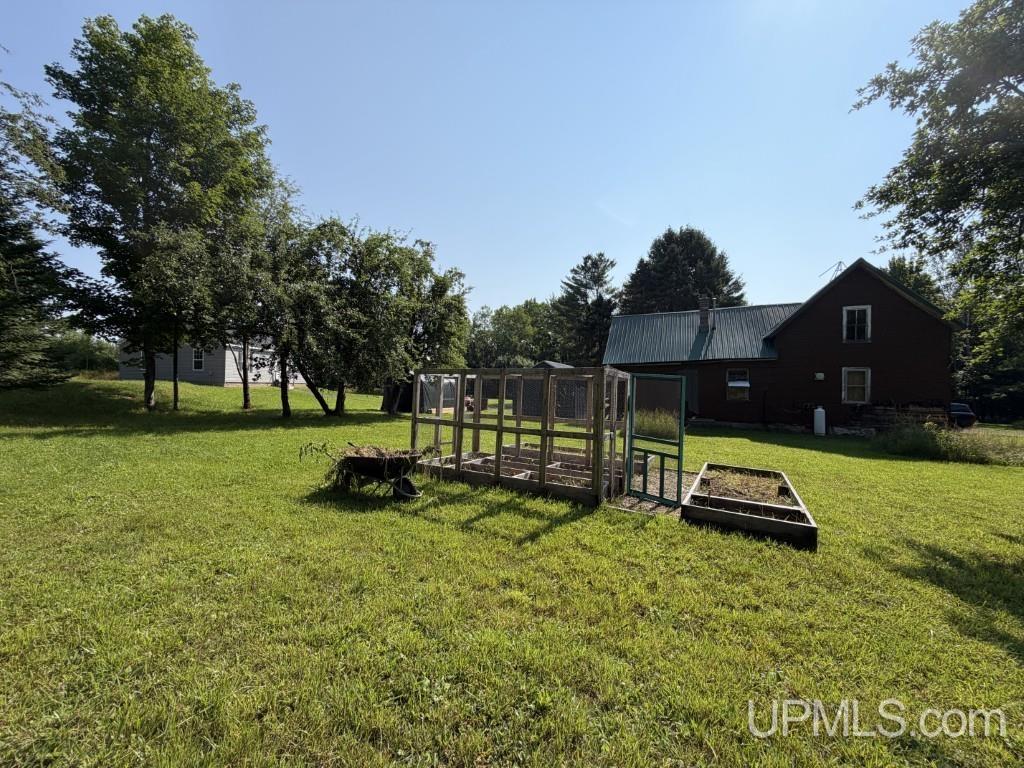 main property photo 48