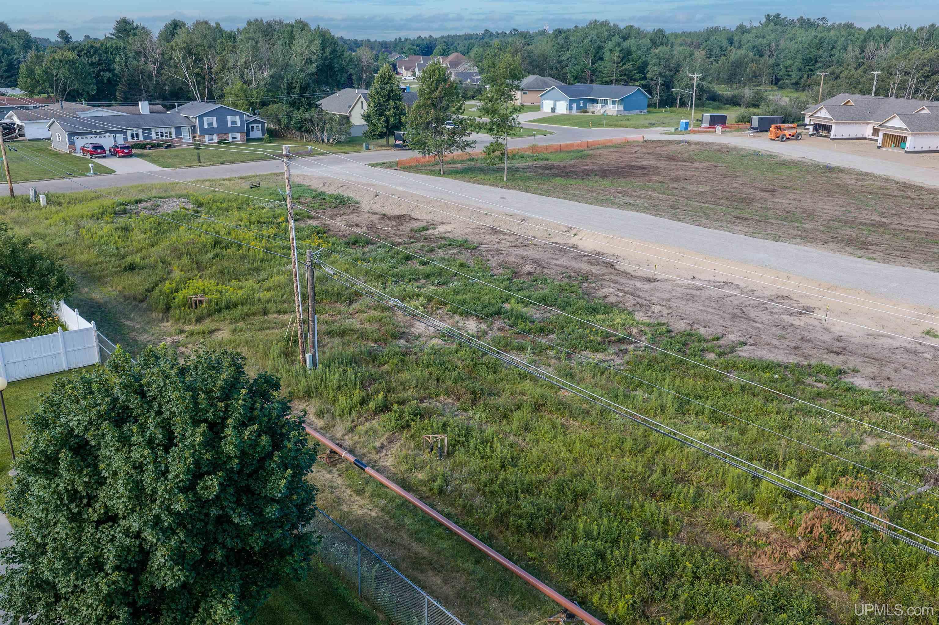 main property photo 27