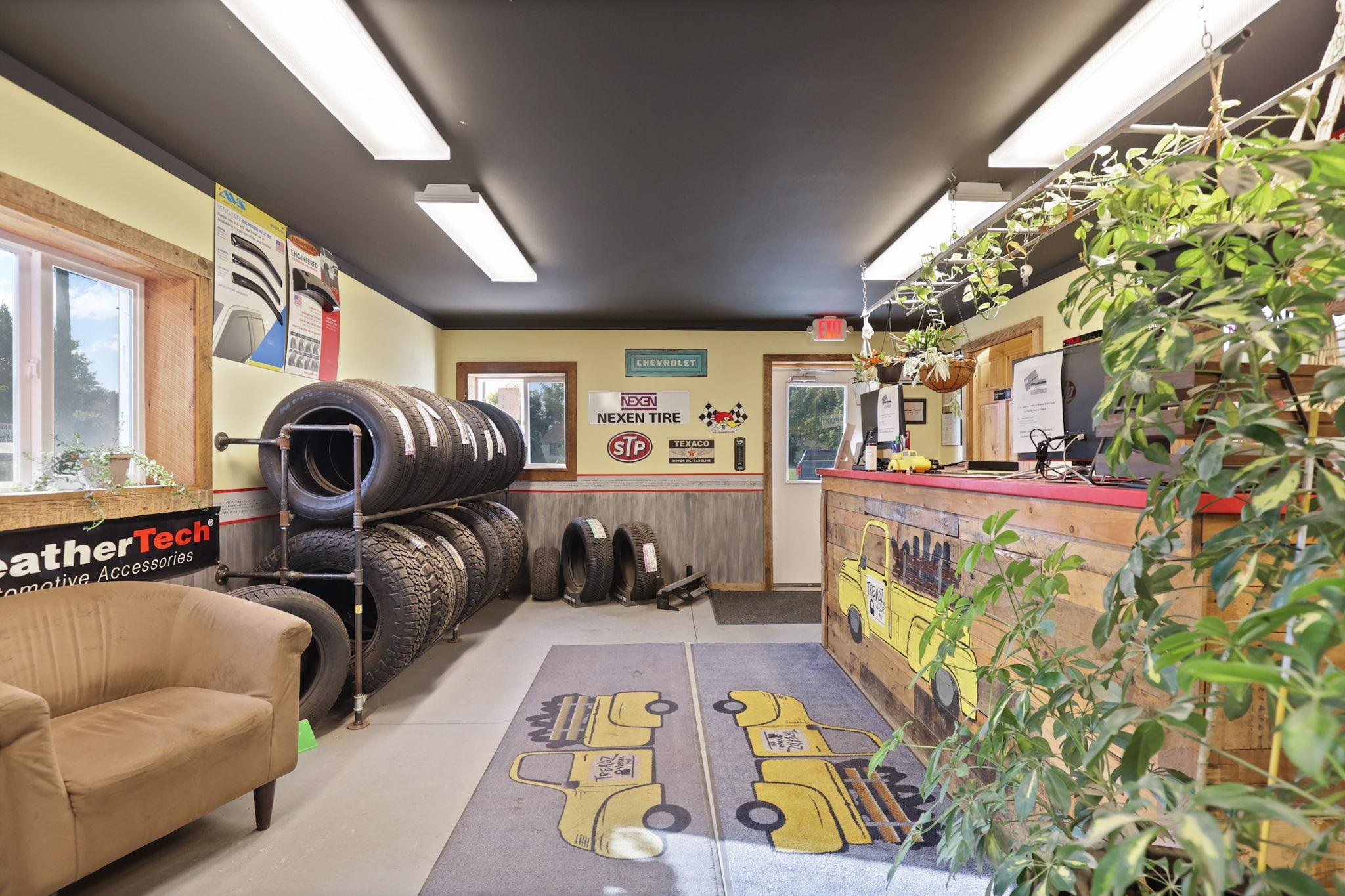 main property photo 2