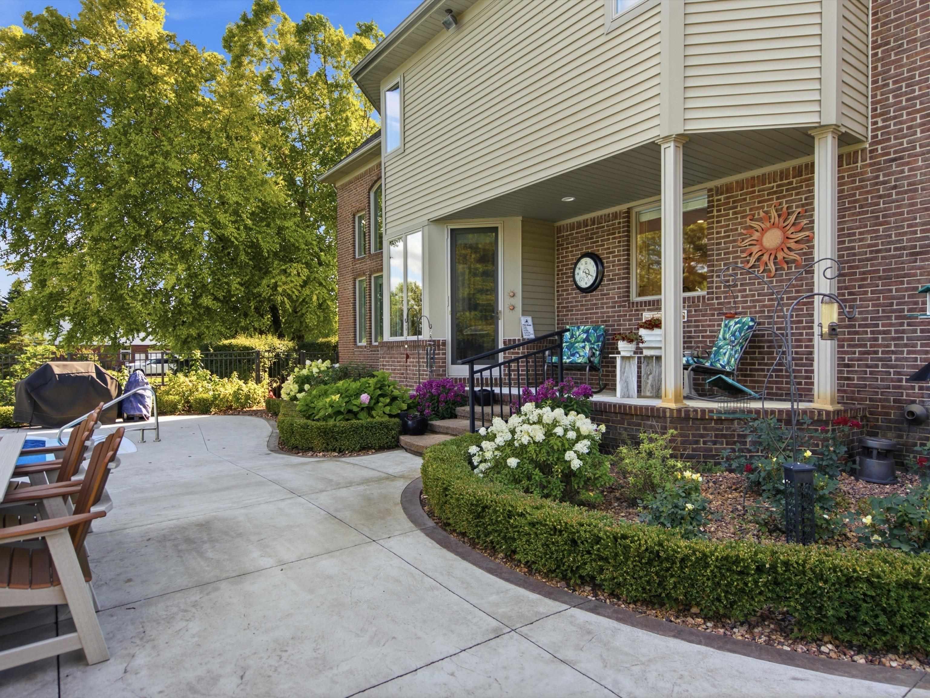 main property photo 59