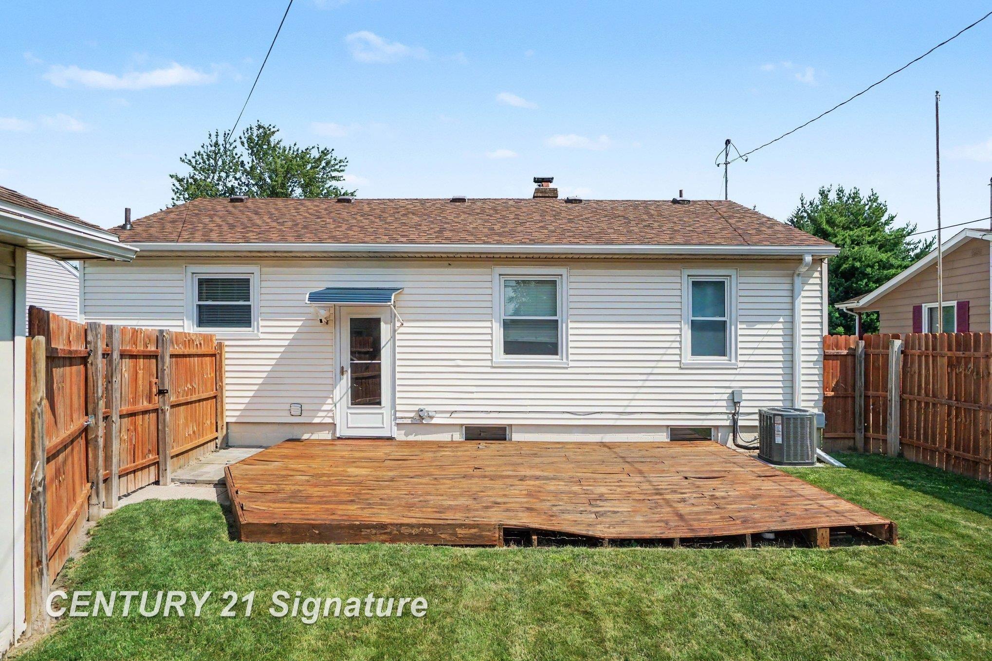 main property photo 13